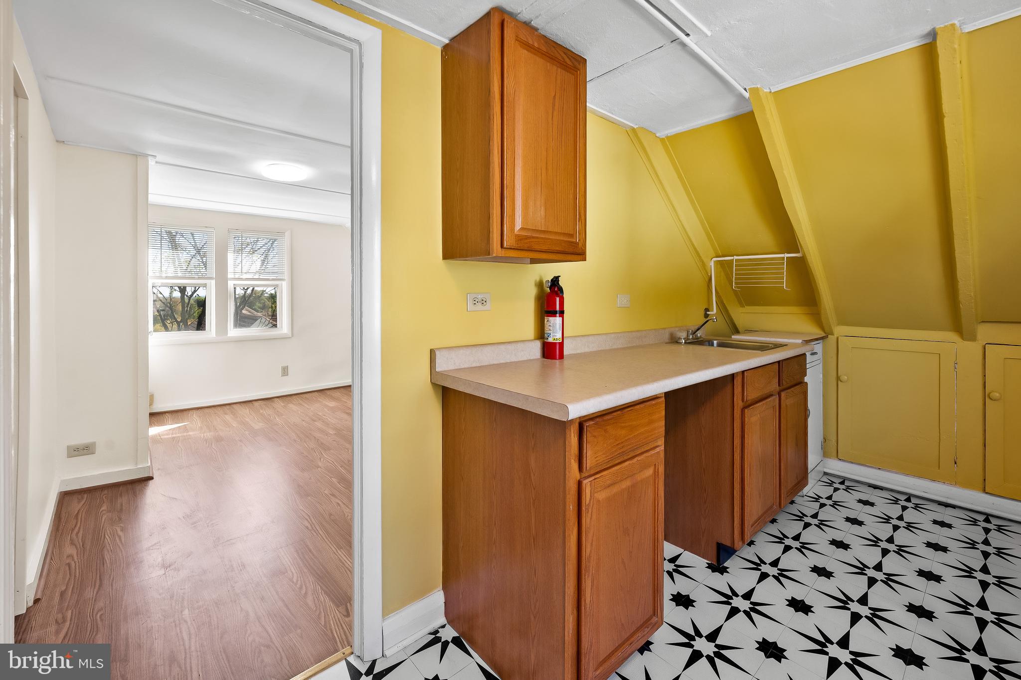 HAMILTON HEIGHTS - Residential Income