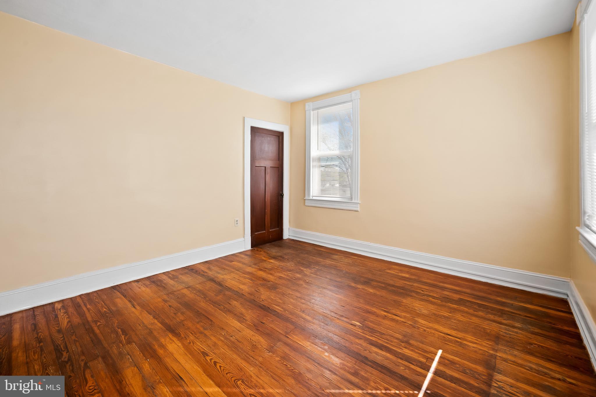 HAMILTON HEIGHTS - Residential Income