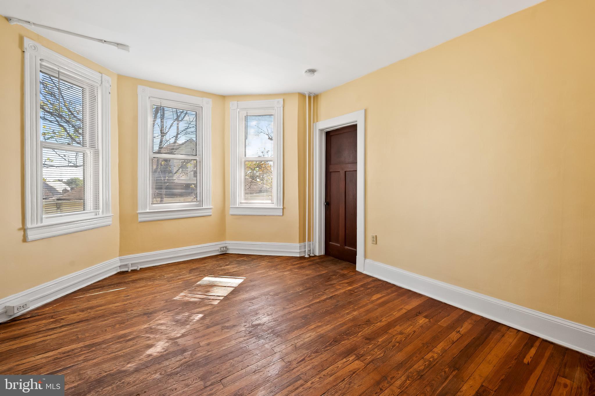 HAMILTON HEIGHTS - Residential Income