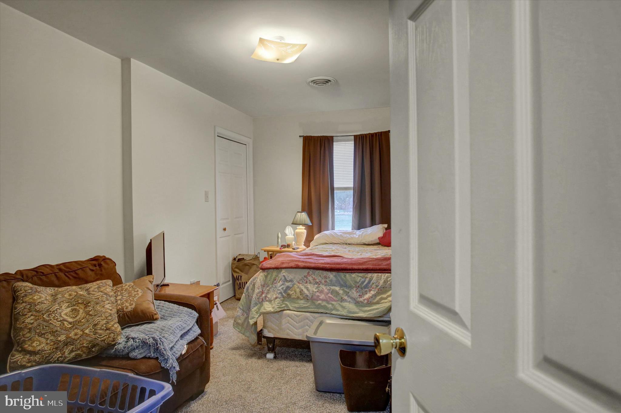 MEADOWBROOK - Residential