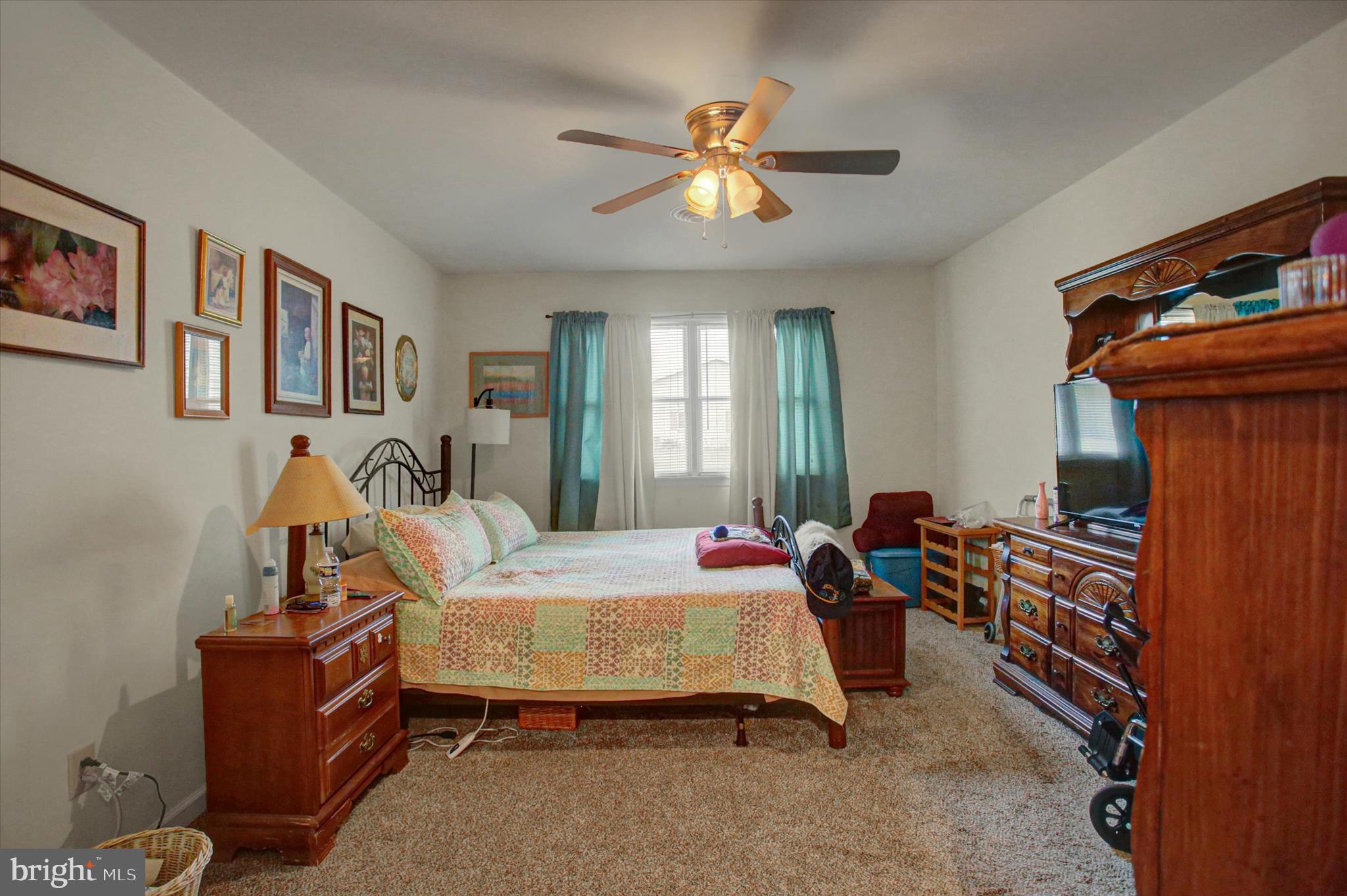 MEADOWBROOK - Residential