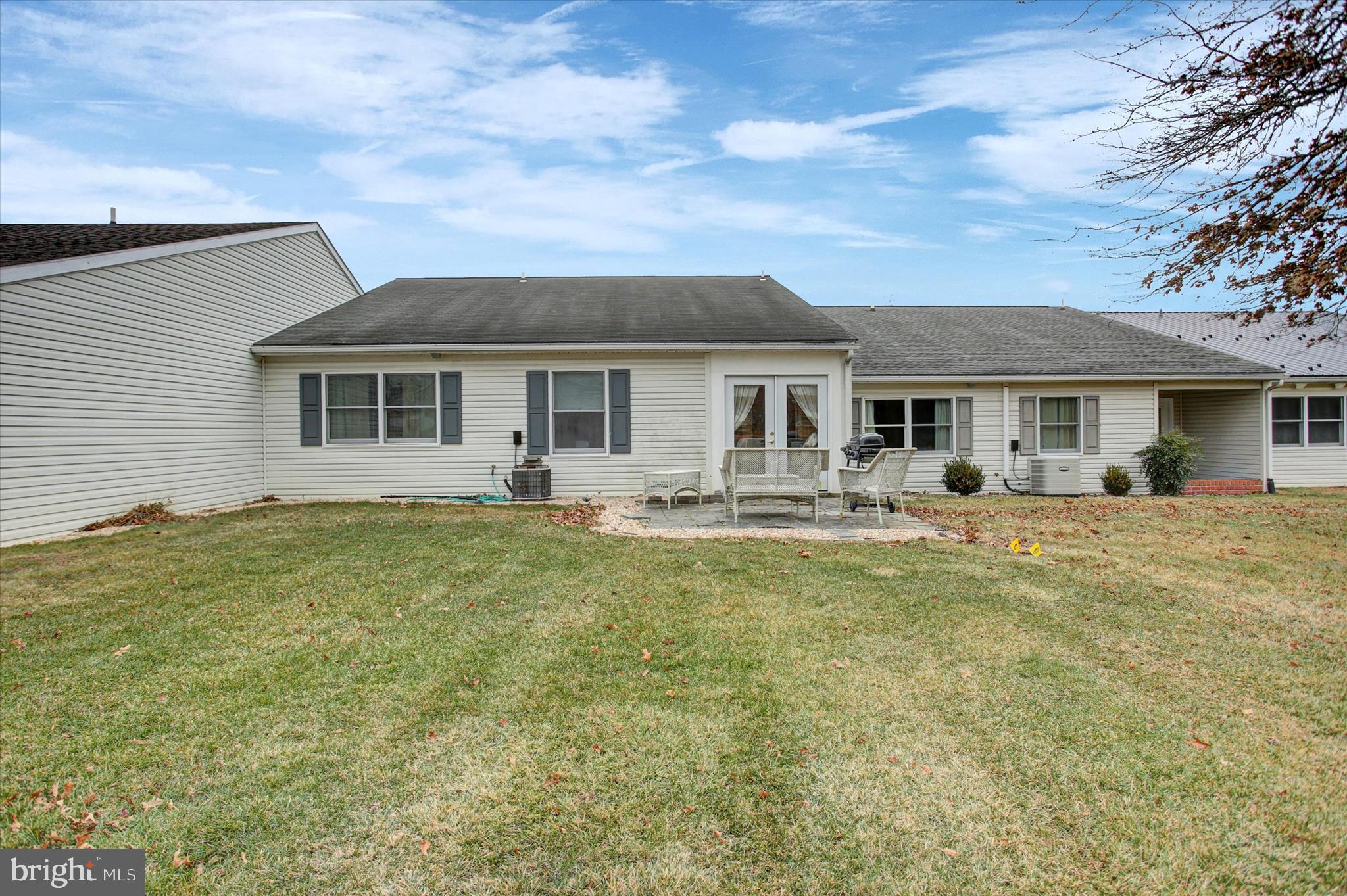 MEADOWBROOK - Residential