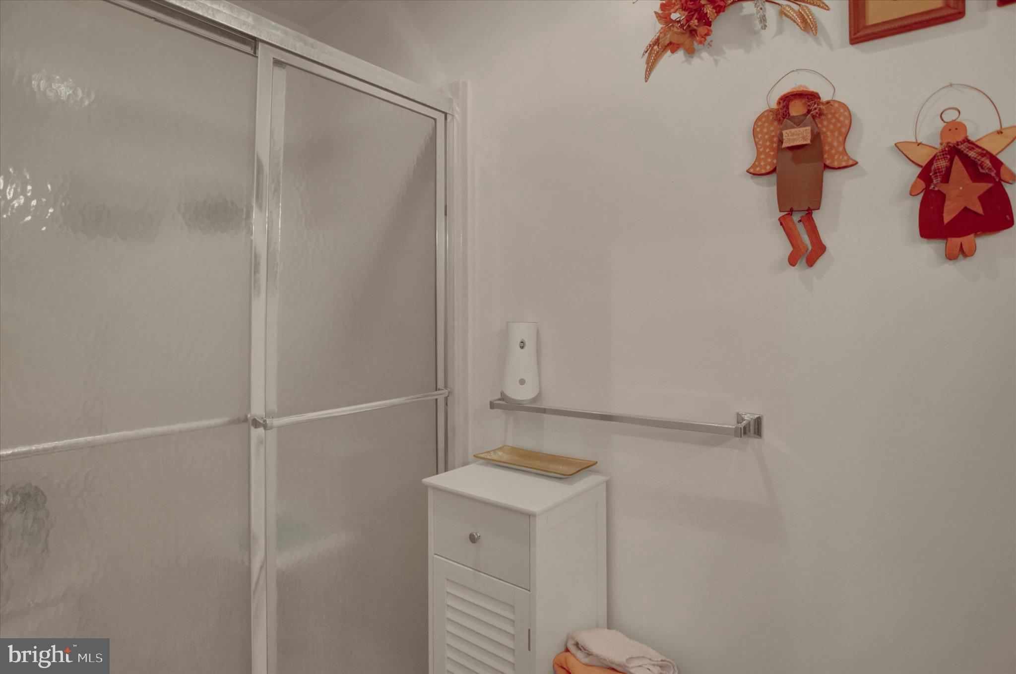 MEADOWBROOK - Residential