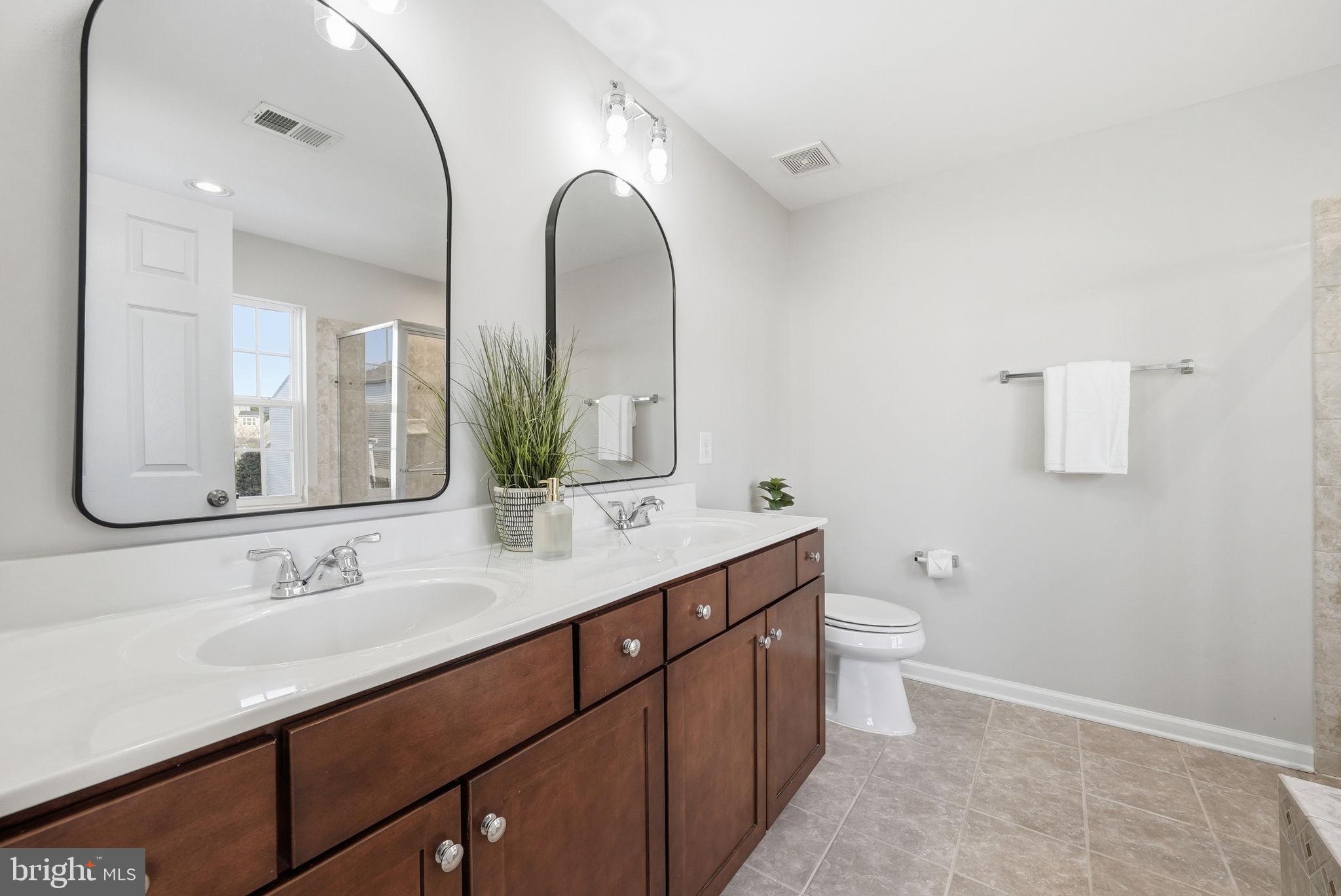 MEADOWS AT HOPE HILL CROSSING - Residential