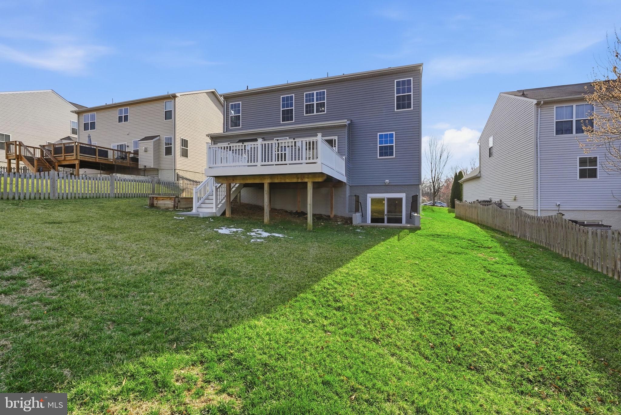 MEADOWS AT HOPE HILL CROSSING - Residential