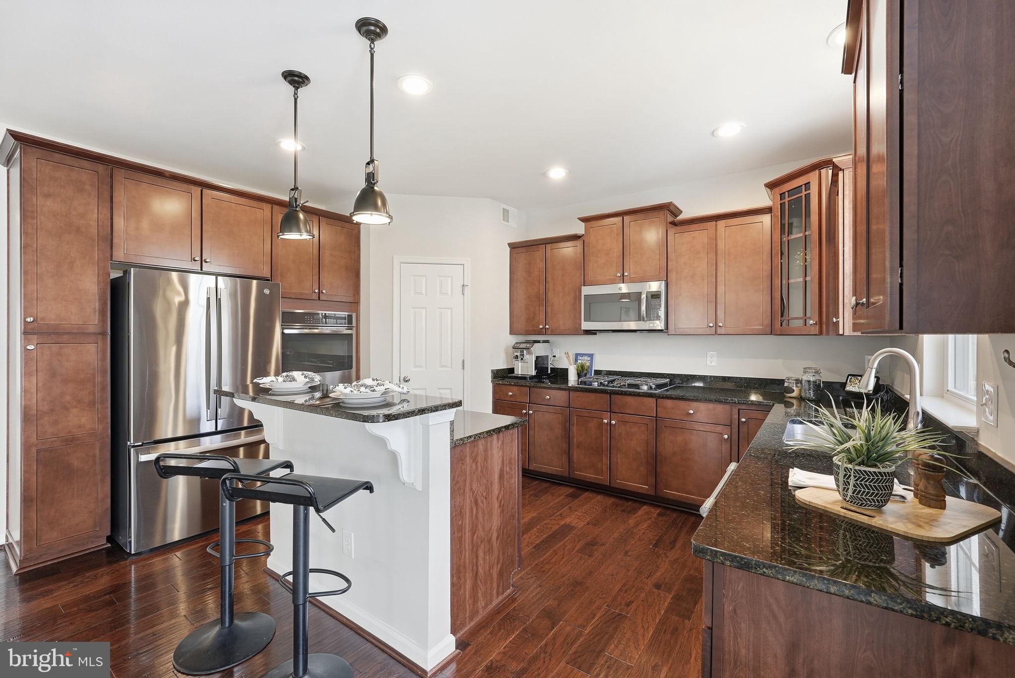 MEADOWS AT HOPE HILL CROSSING - Residential