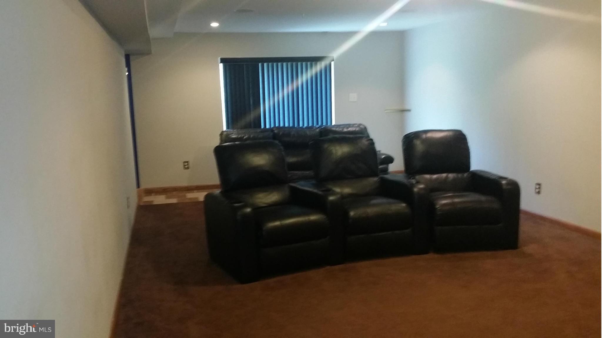 BUCKINGHAM ESTATES - Residential