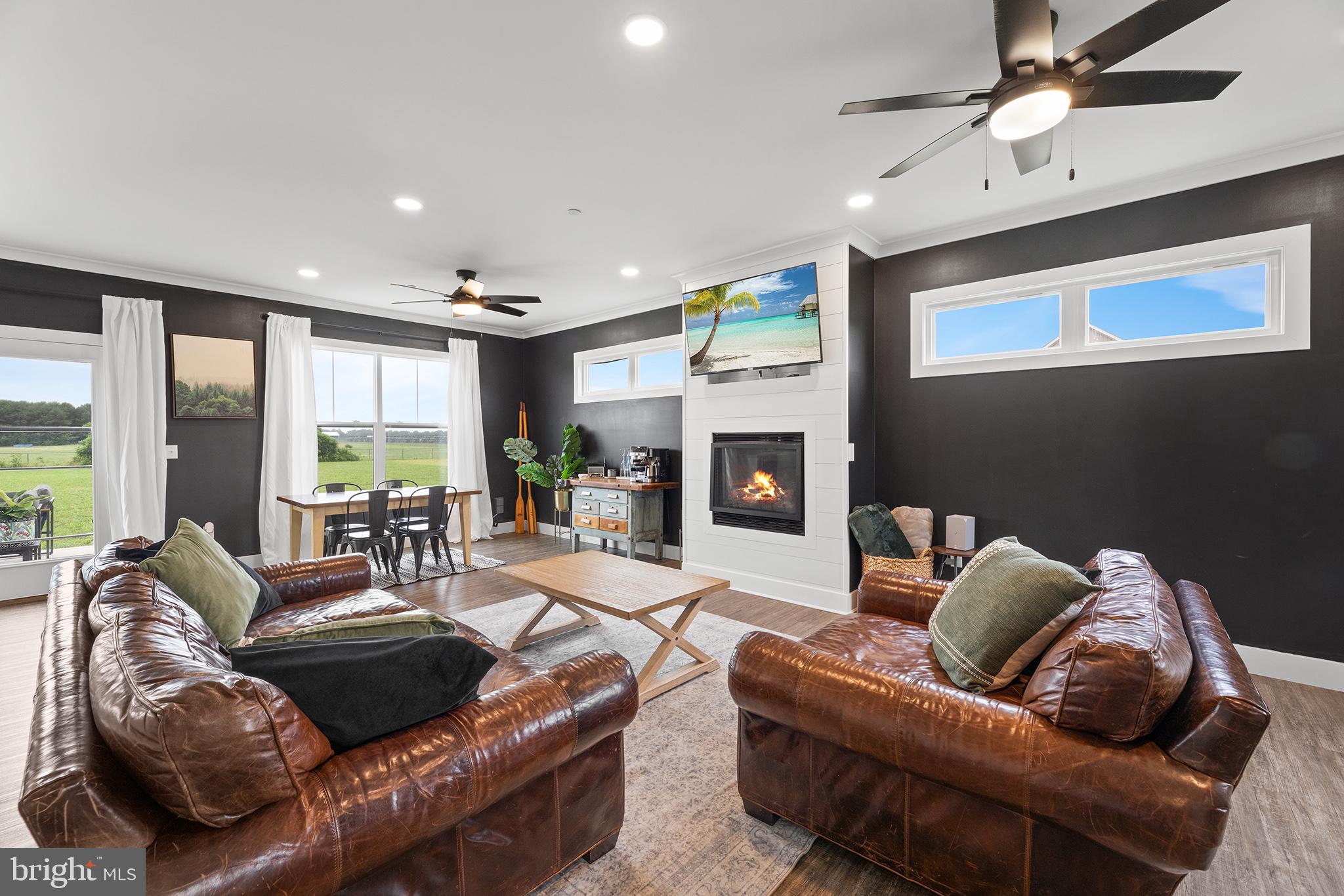 ASHWORTH - Residential