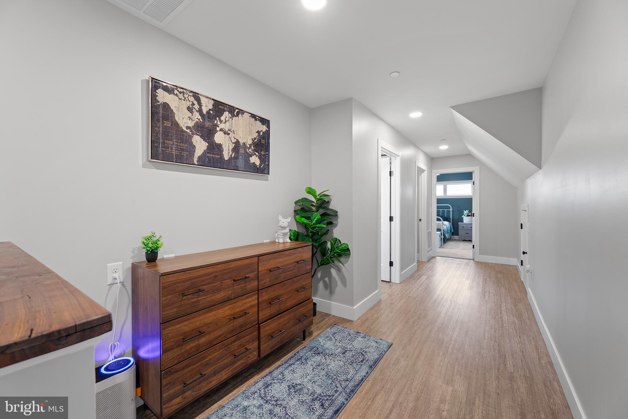 ASHWORTH - Residential