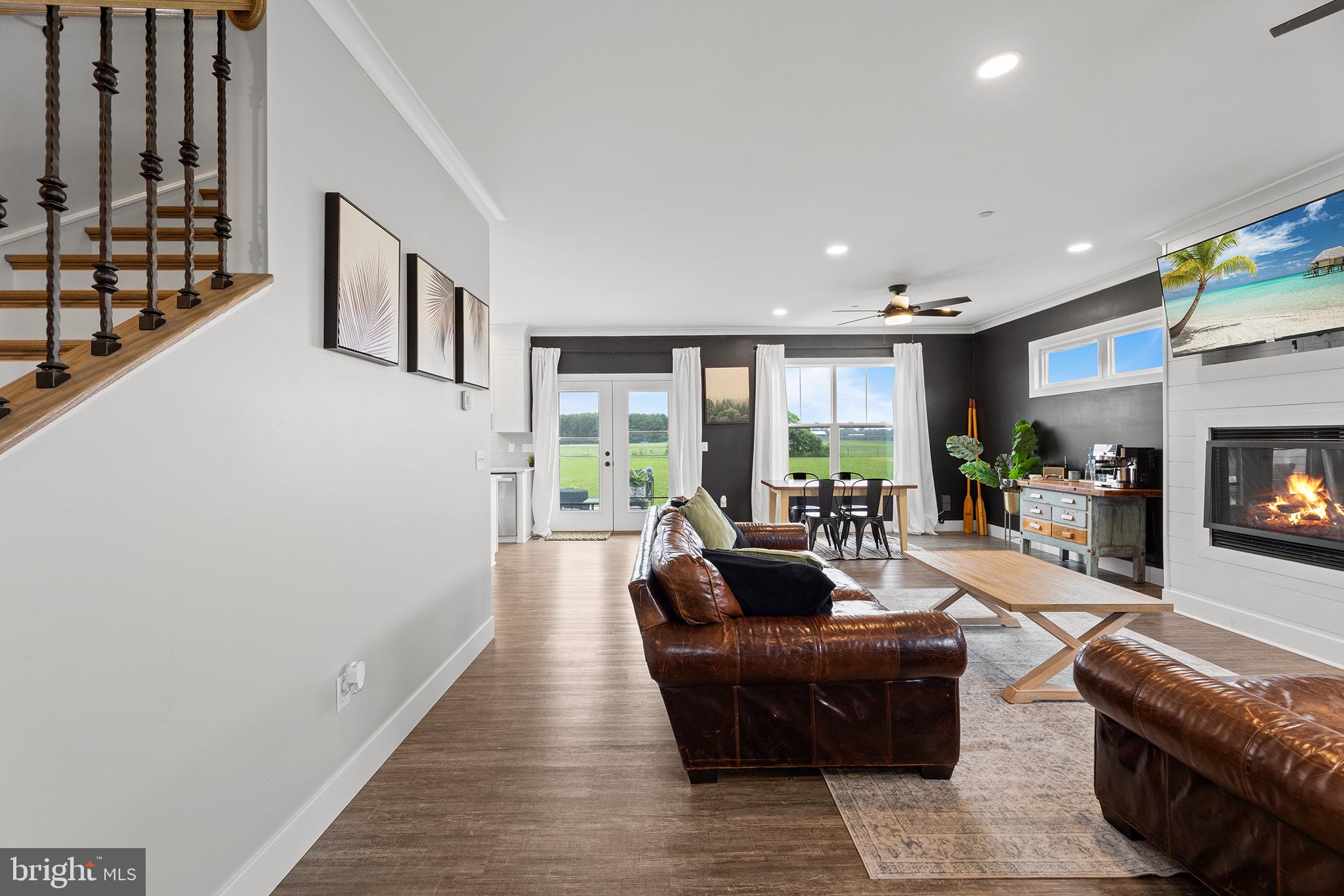 ASHWORTH - Residential