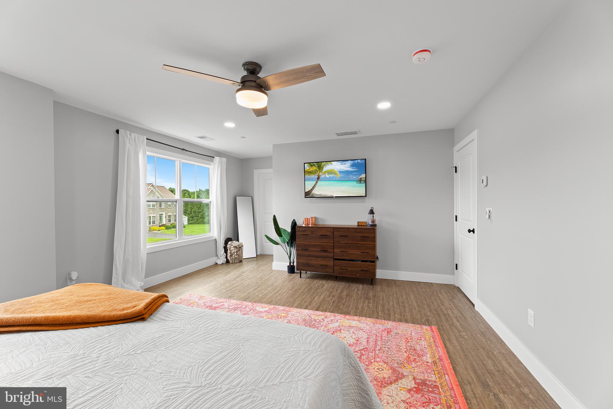 ASHWORTH - Residential