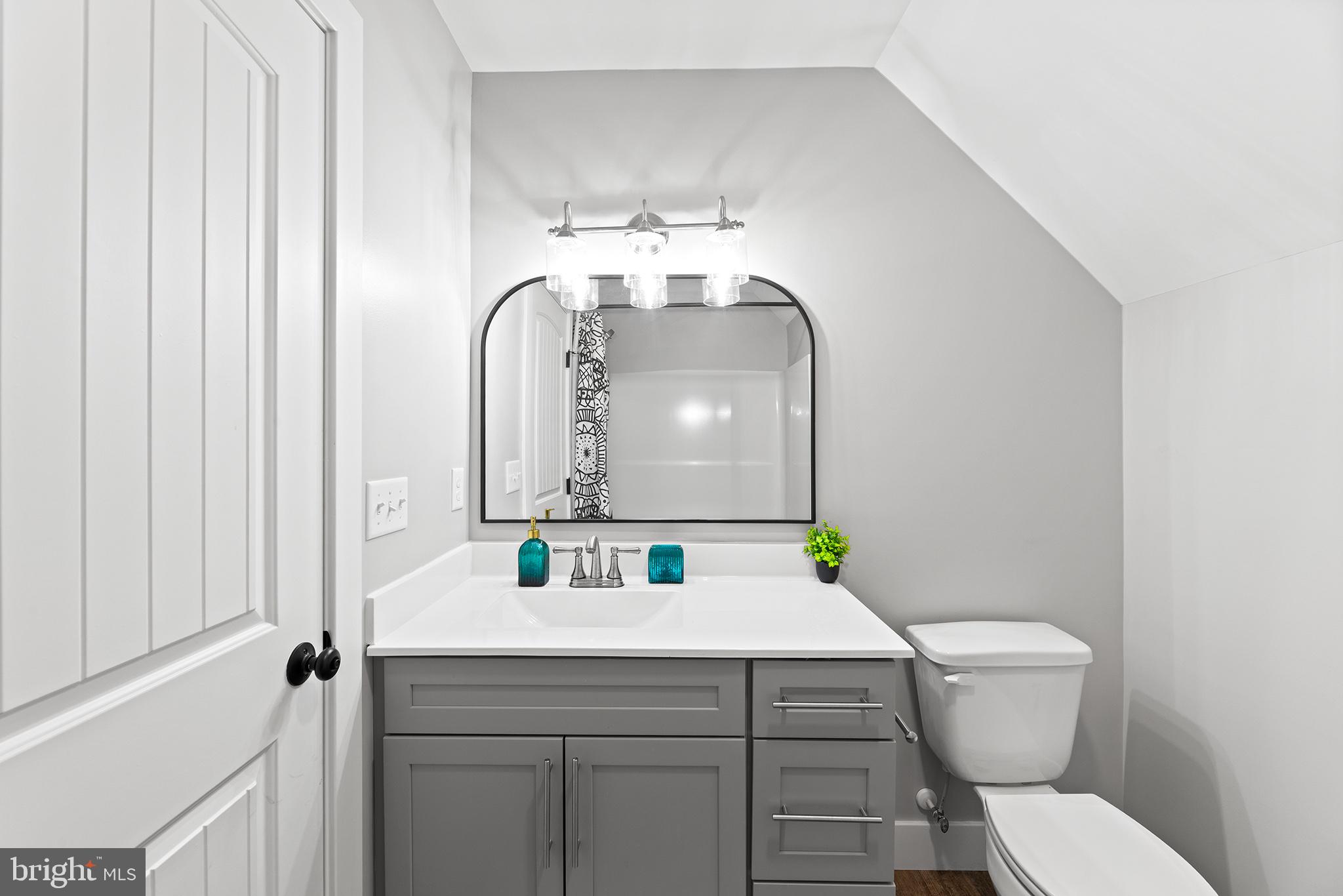 ASHWORTH - Residential