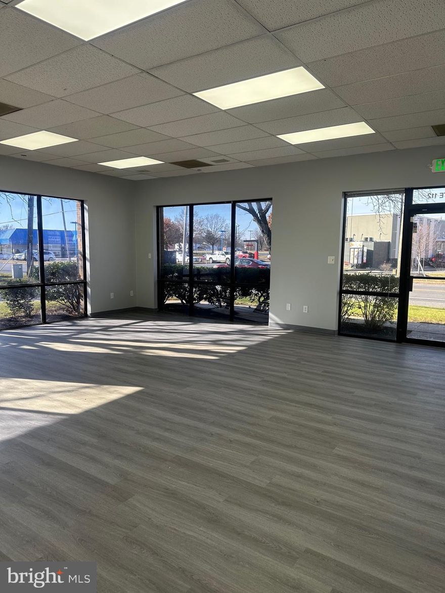 Suite 104, Great Office Space in Waldorf, near Pinefield. Reception Area, 3 offices, Kitchenette, 2 bathrooms. Available for immediate Lease. Office is approximately 1,100 sq. ft.
