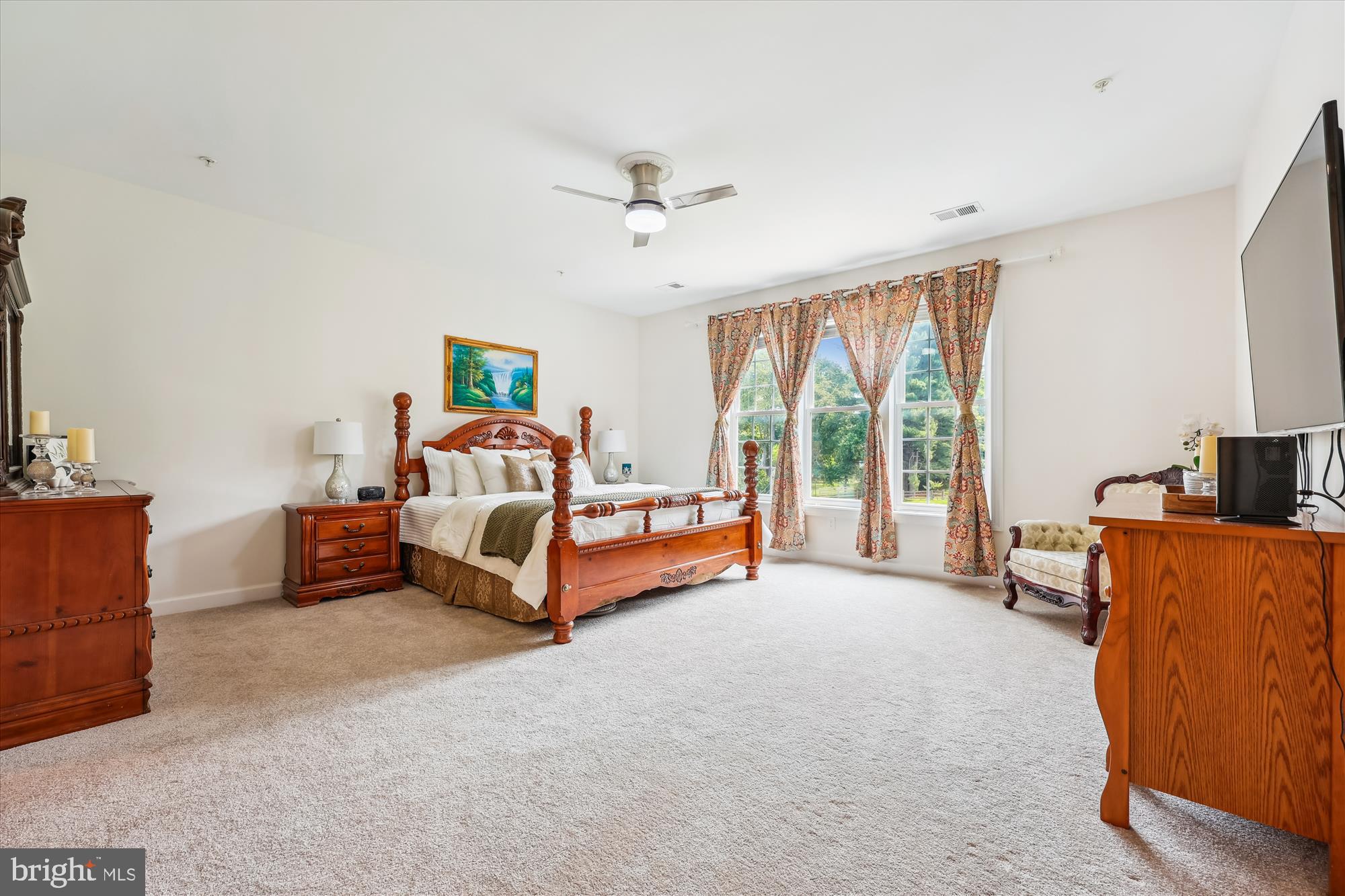 ANCIENT OAK - Residential