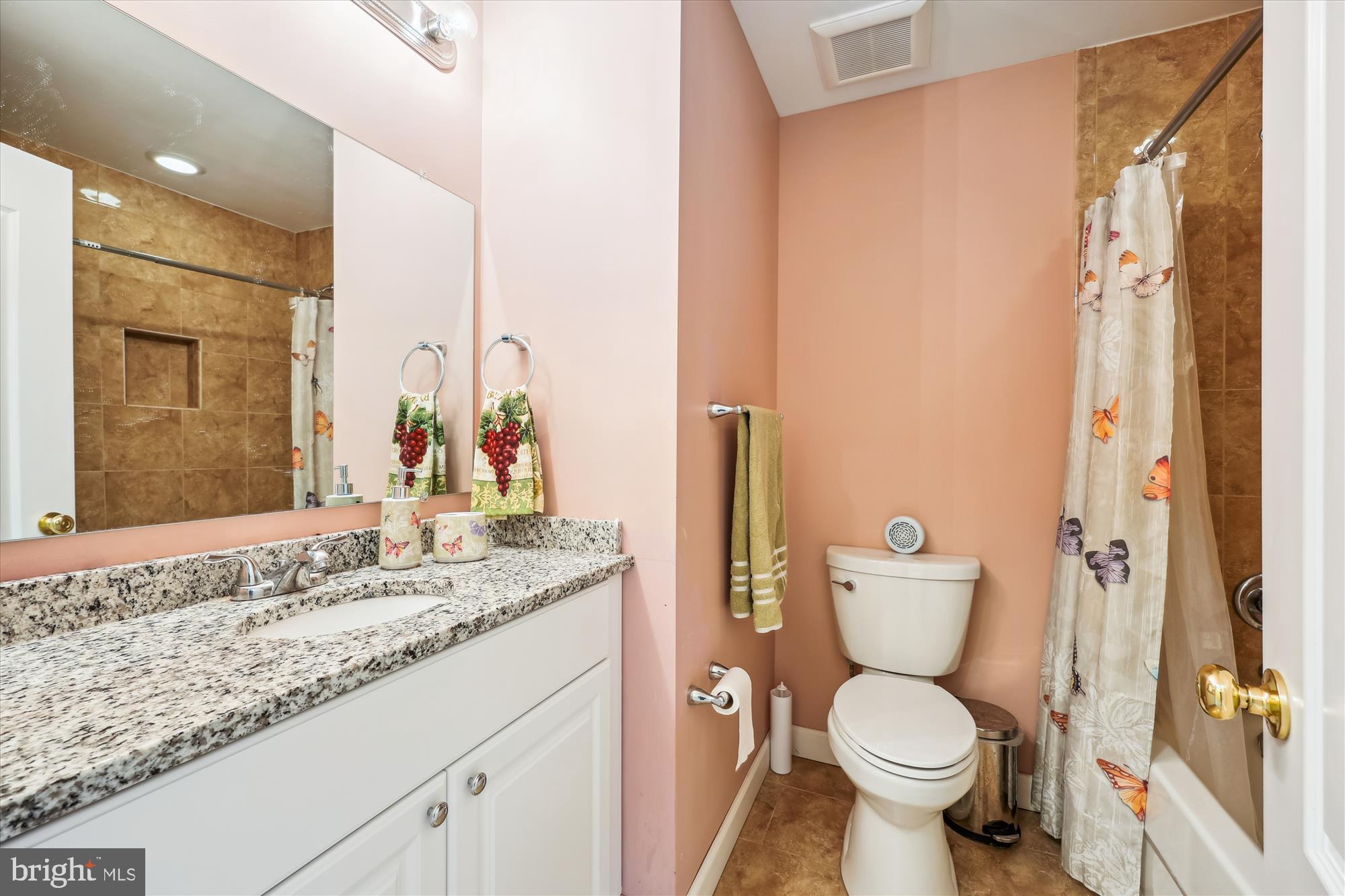 ANCIENT OAK - Residential