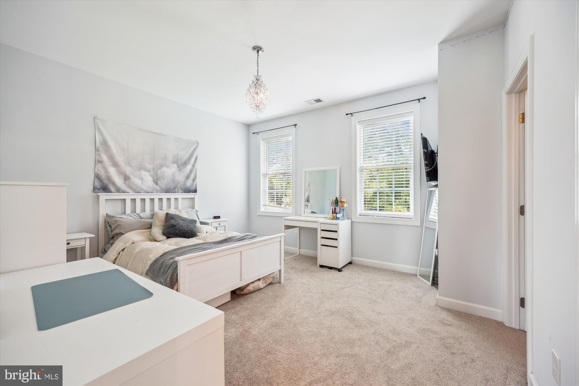 ANCIENT OAK - Residential