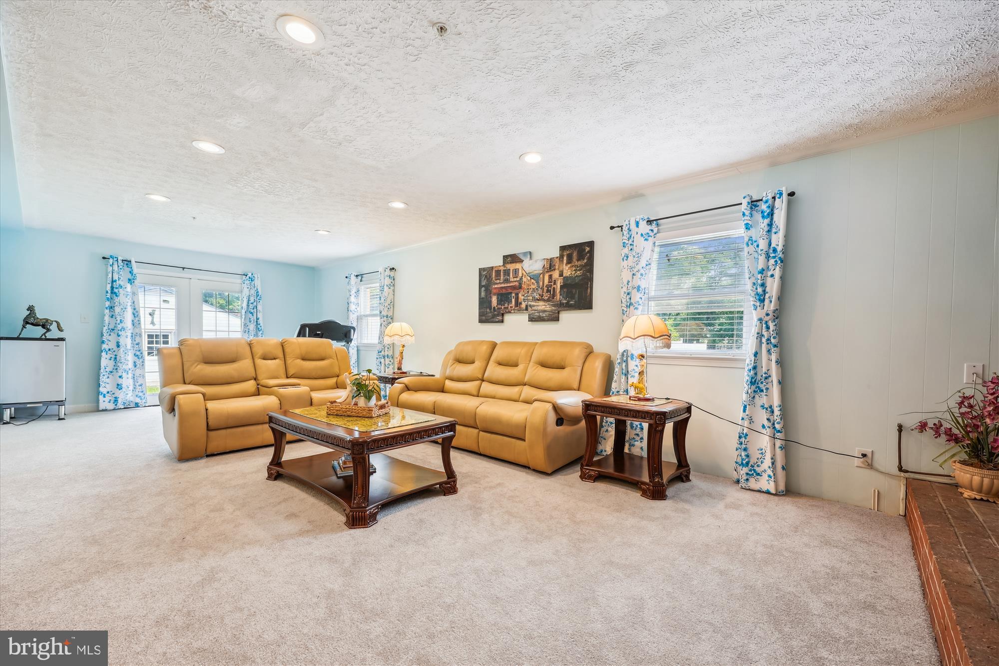 ANCIENT OAK - Residential