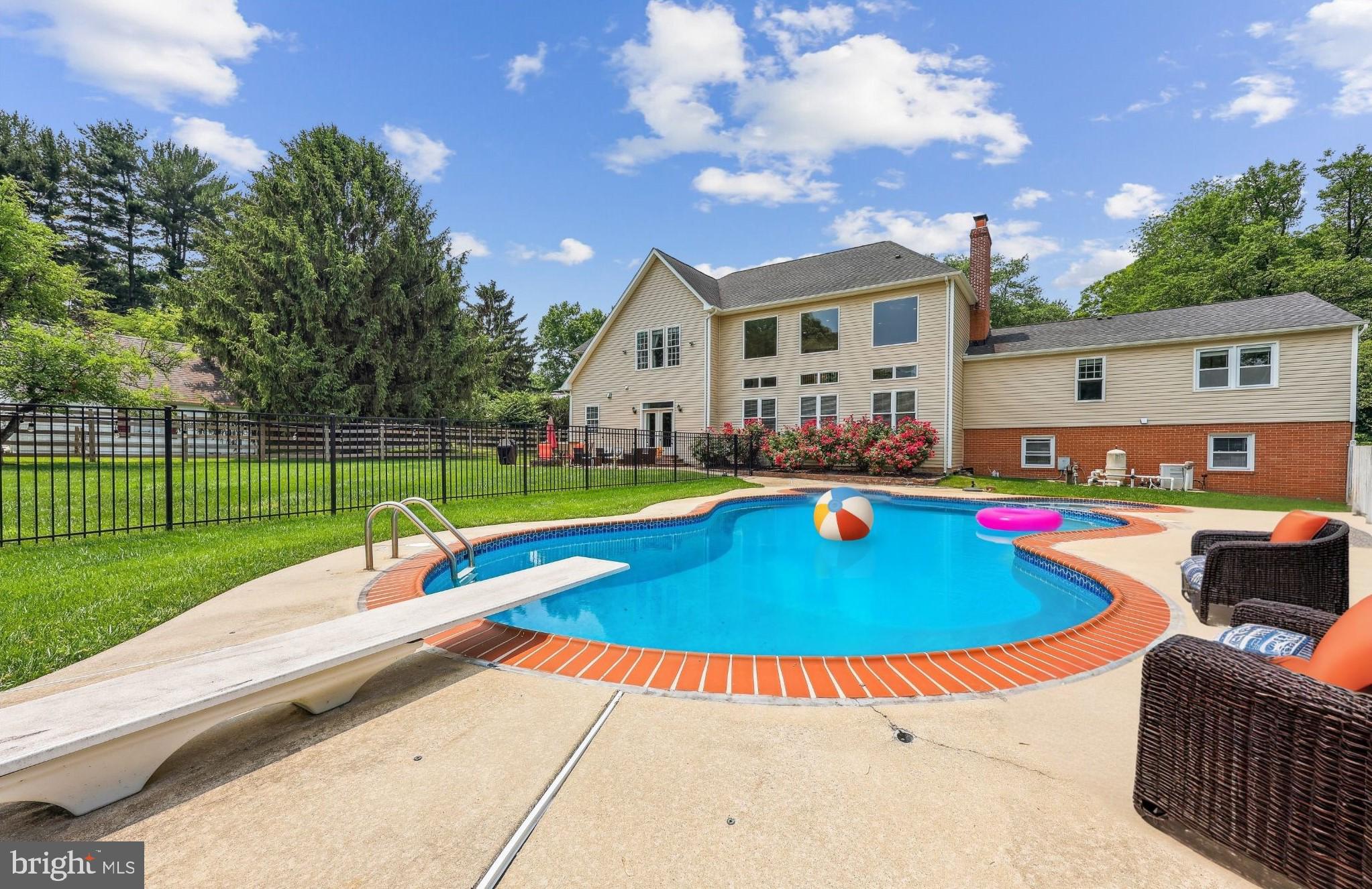 ANCIENT OAK - Residential