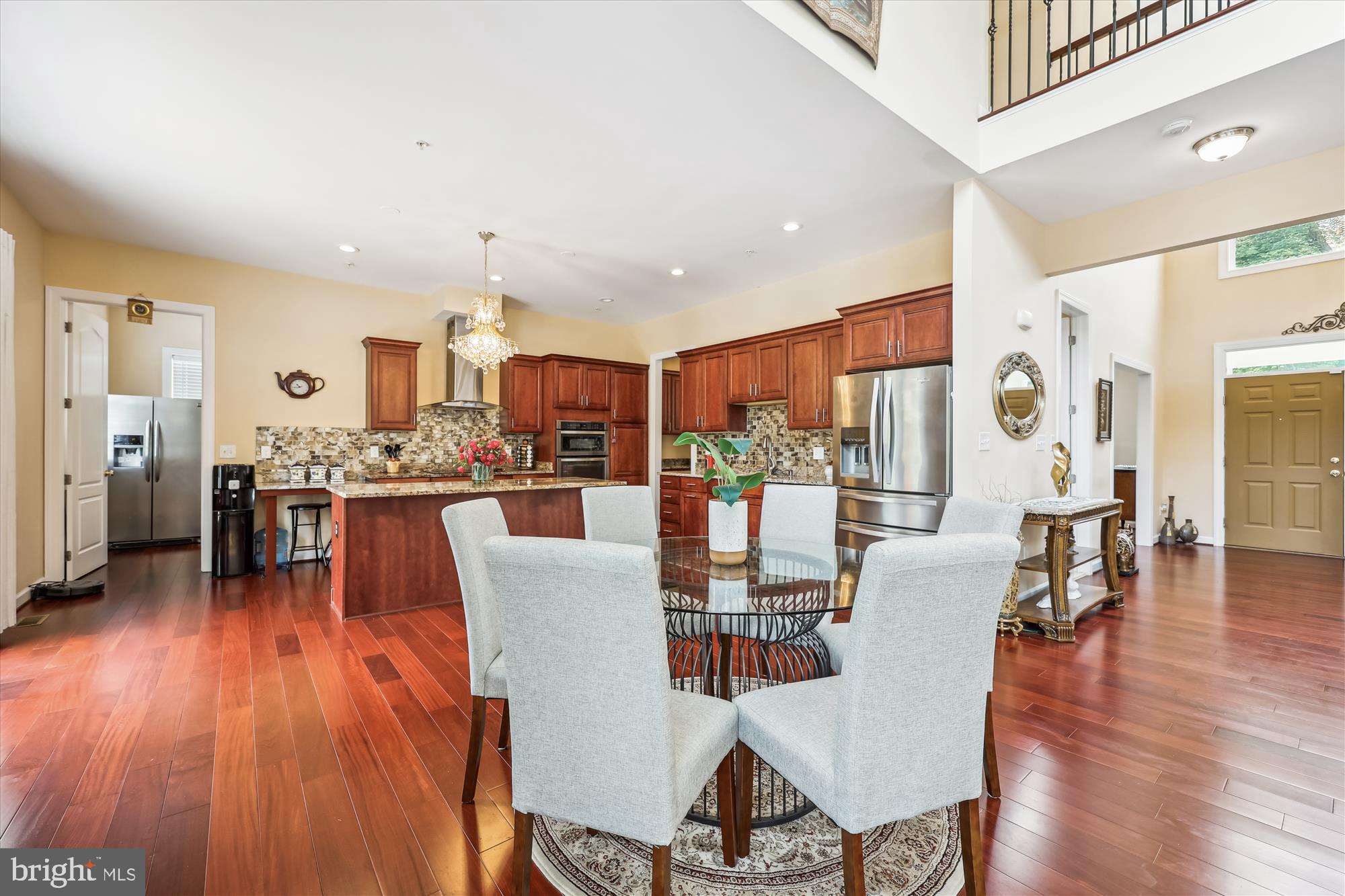 ANCIENT OAK - Residential