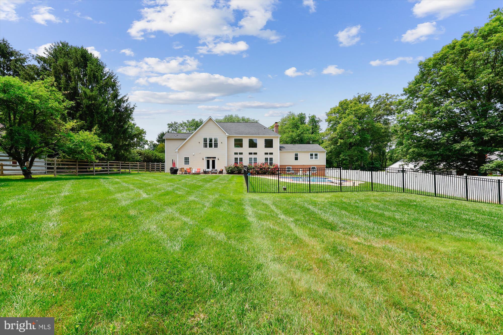 ANCIENT OAK - Residential