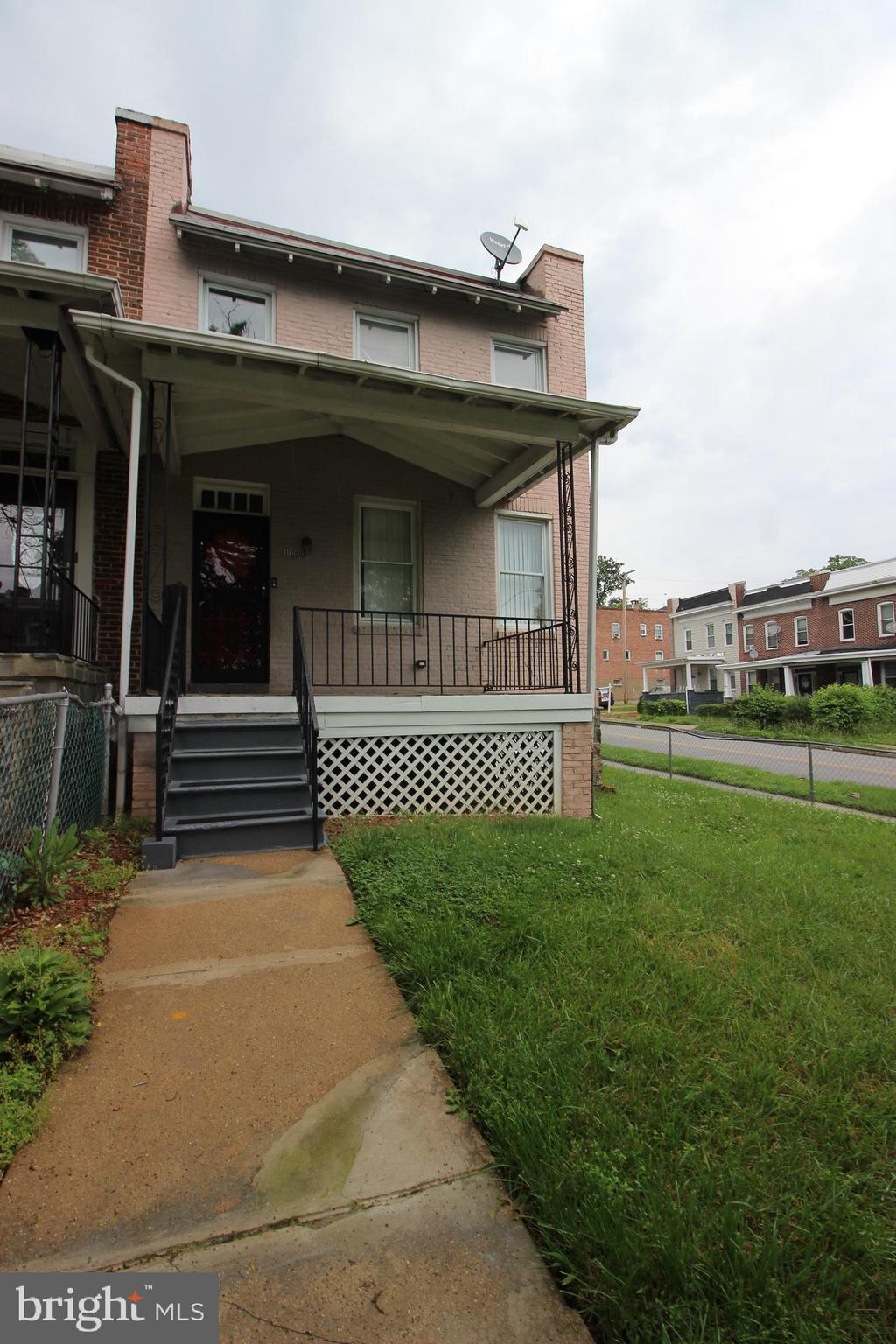 Stunning 4 Bedroom 2 Bathroom 3 Level End Unit Townhome in Baltimore! Entering this amazing space you are welcomed by the gorgeous hardwood flooring found throughout the main level. Going in further you will find the sun-soaked living room, leading you to the spacious kitchen. Here you will find great counter space, ample cabinet space and the perfect dining area, great for any meal. Heading to the lower level you will find the enormous recreation room, the first of two full bathrooms, washer & dryer, as well as access to the backyard. The upper level is where you will find the bedrooms, each with wall to wall carpeting, generous closet space & ample natural light. Washer & Dryer AS-IS. Available 7/1!