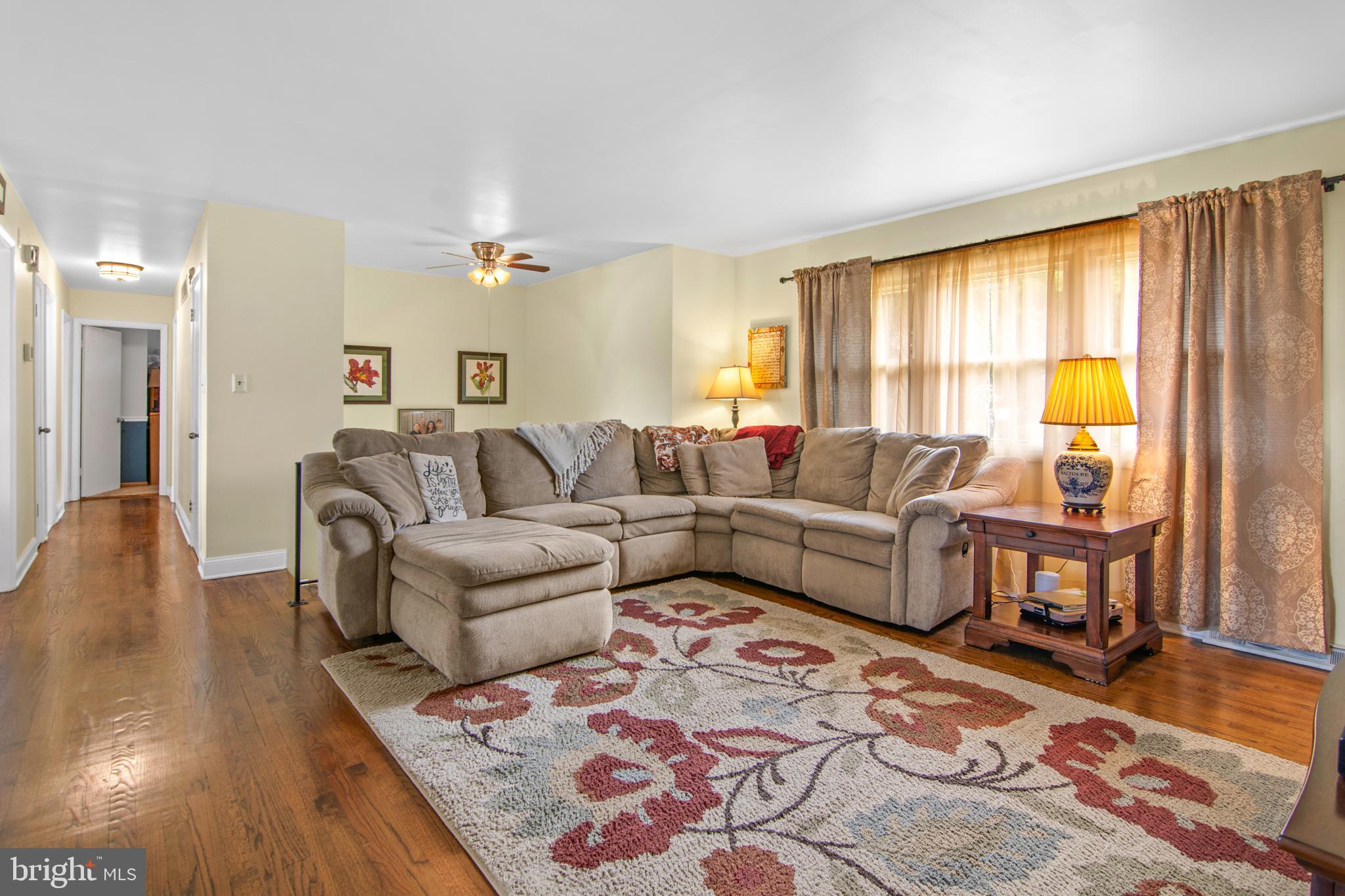 3223 SUFFOLK LANE
