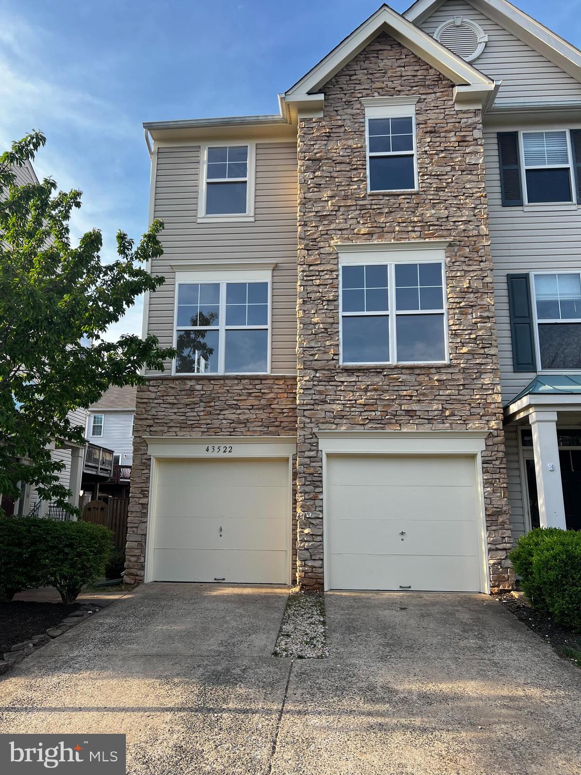 43522 LAIDLOW STREET