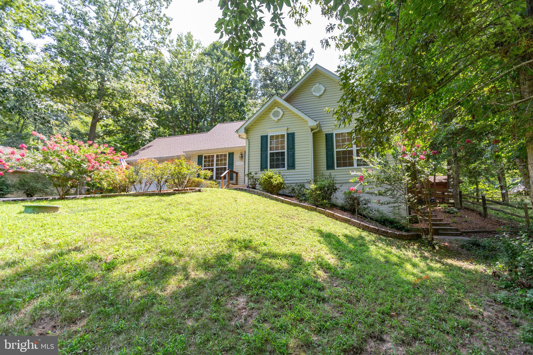 PRESIDENTIAL LAKES - Residential