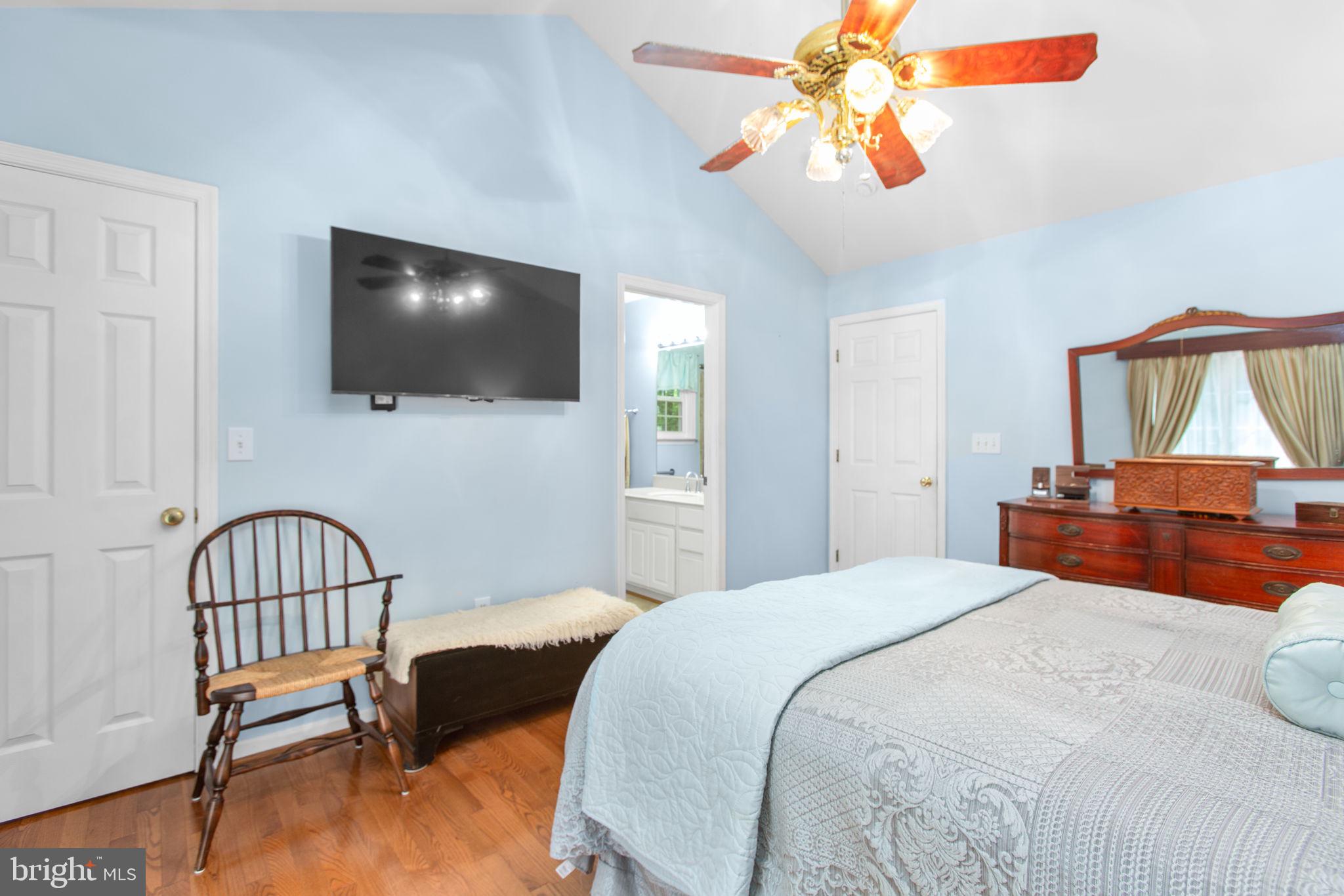 PRESIDENTIAL LAKES - Residential