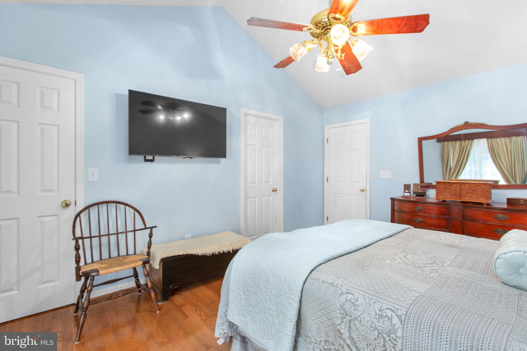 PRESIDENTIAL LAKES - Residential