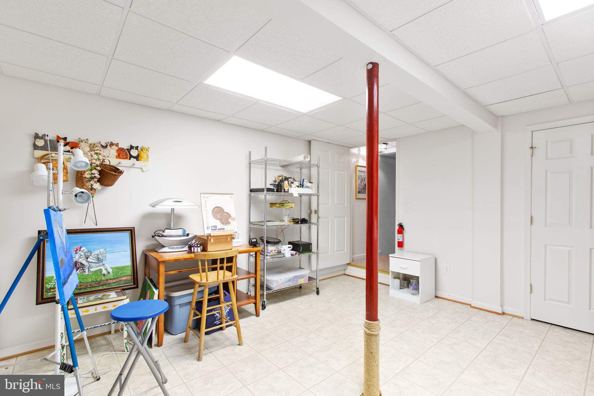 PRESIDENTIAL LAKES - Residential