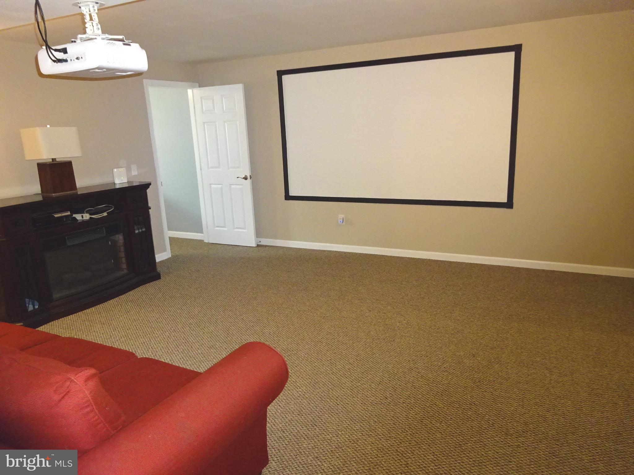 HUNTERS RIDGE - Residential