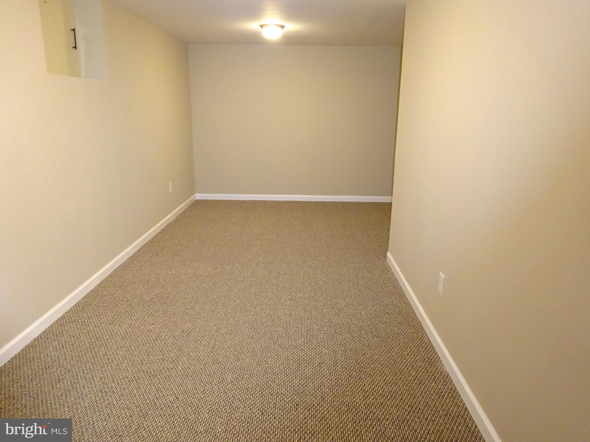 HUNTERS RIDGE - Residential