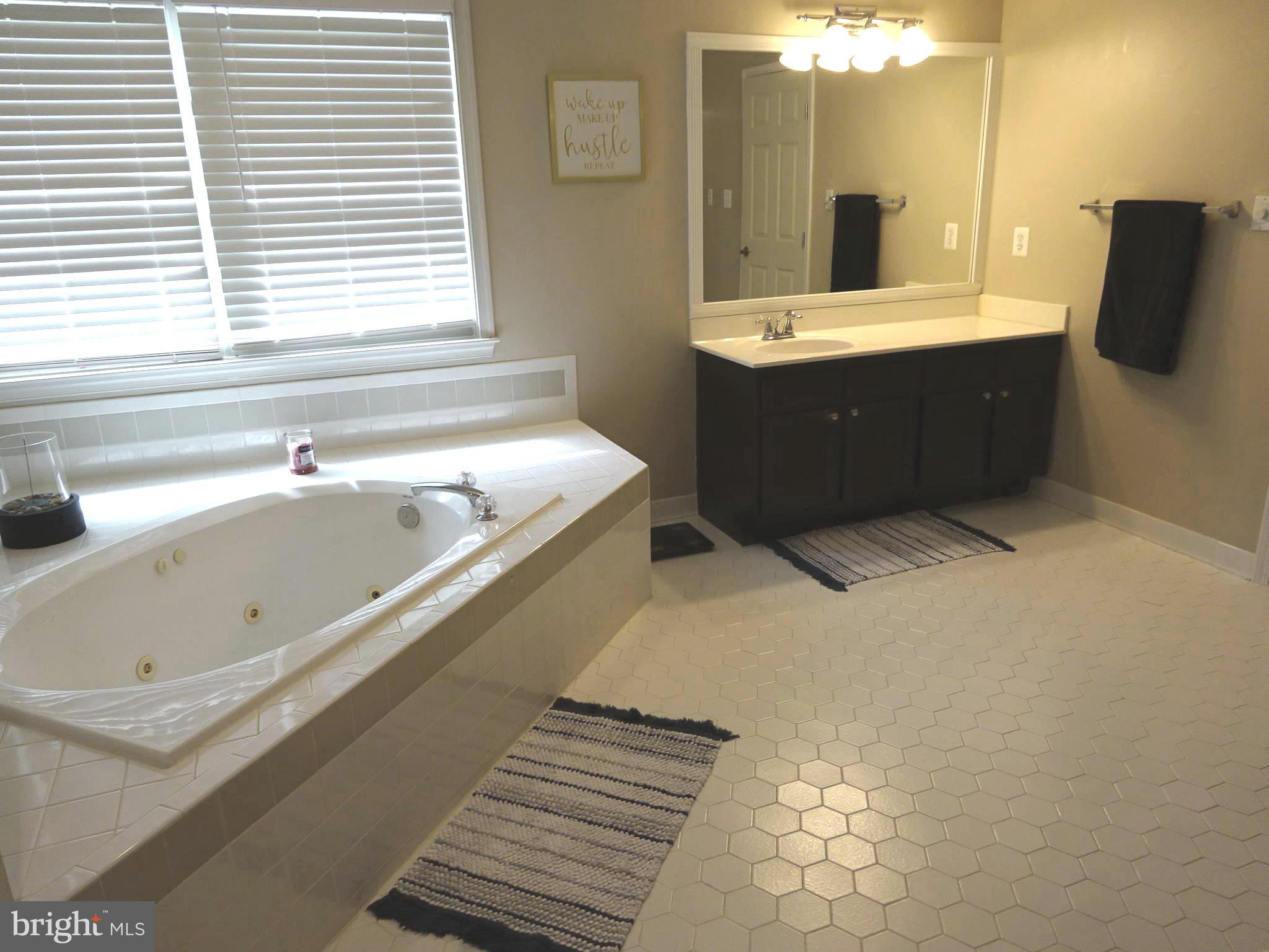 HUNTERS RIDGE - Residential