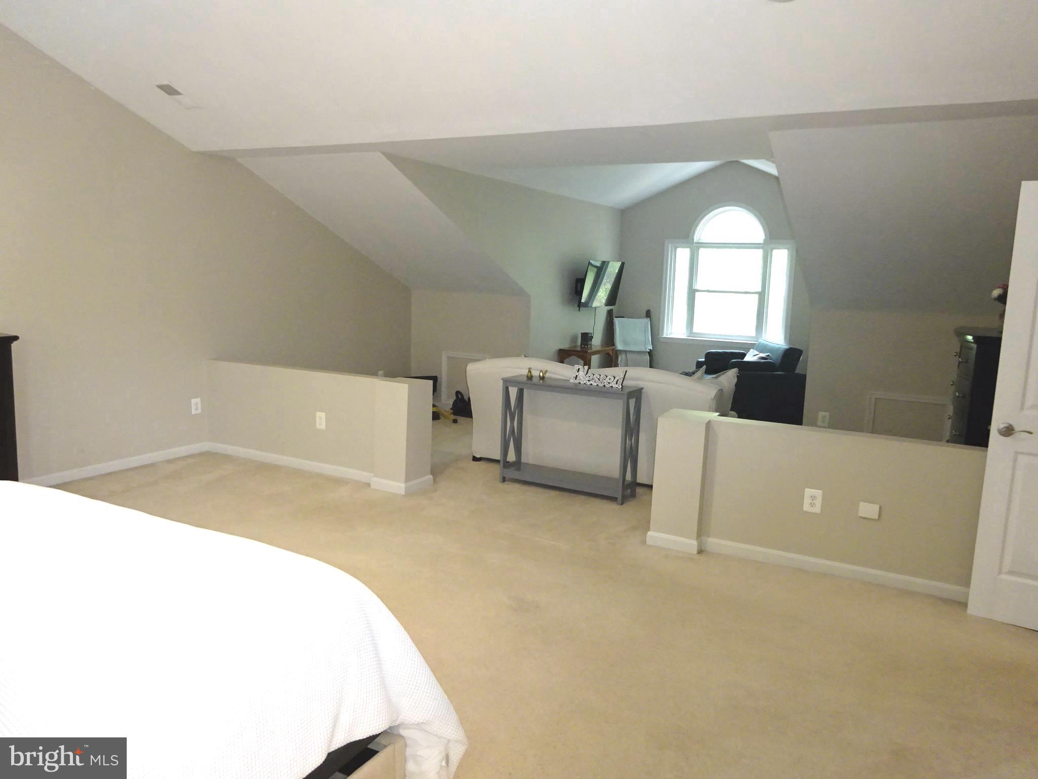 HUNTERS RIDGE - Residential