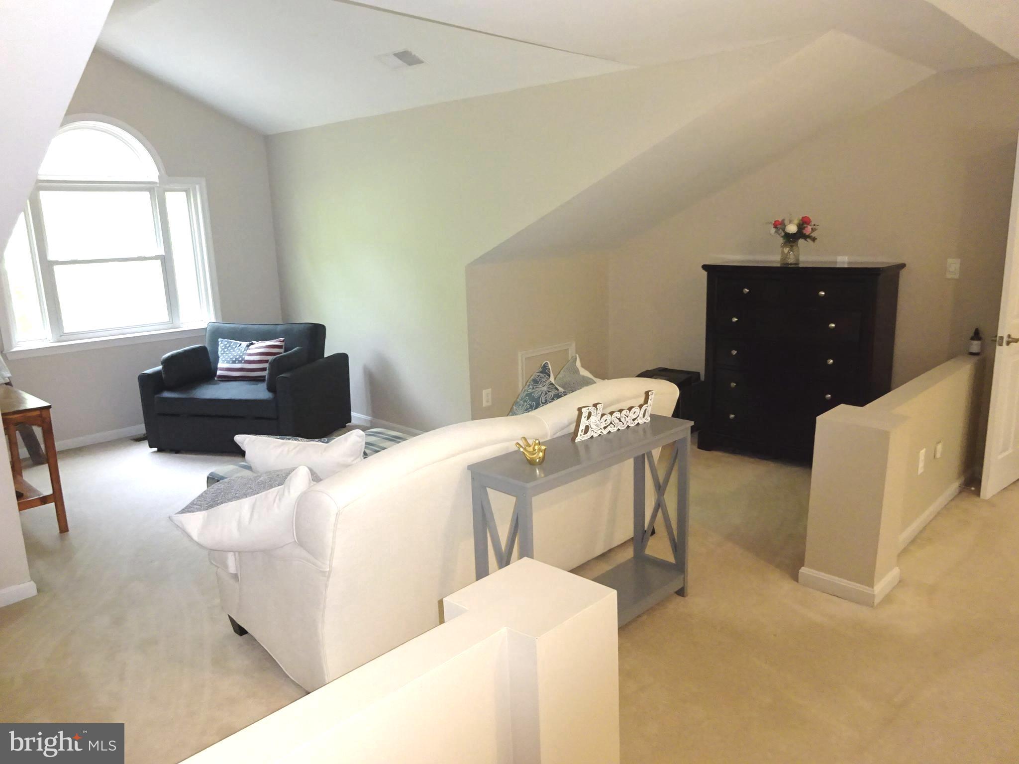 HUNTERS RIDGE - Residential