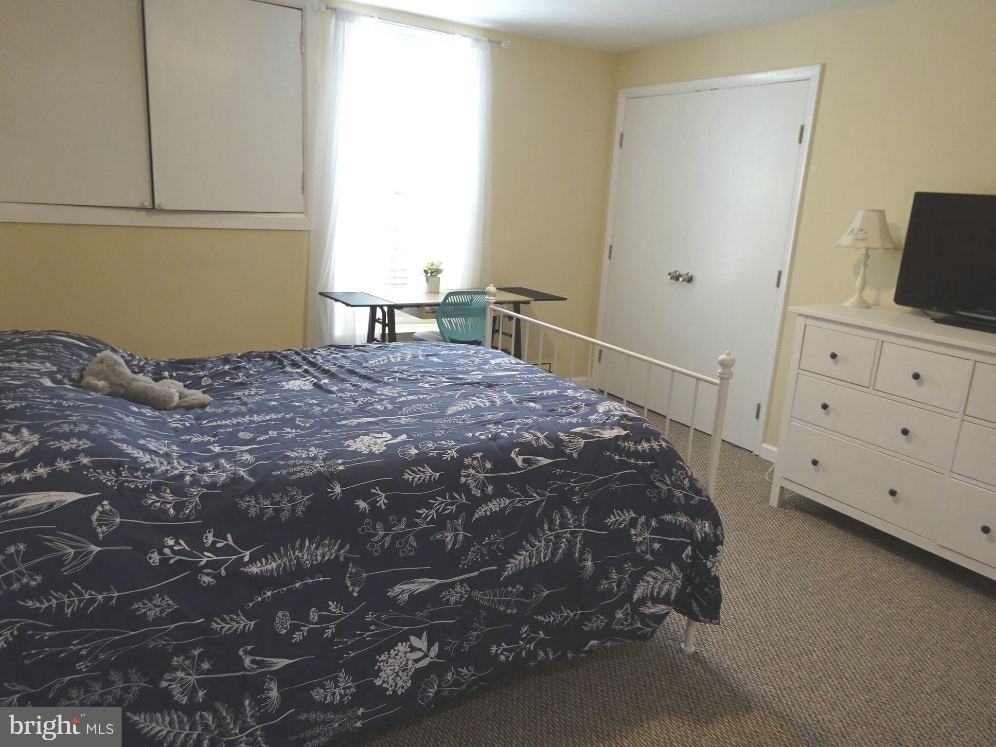 HUNTERS RIDGE - Residential