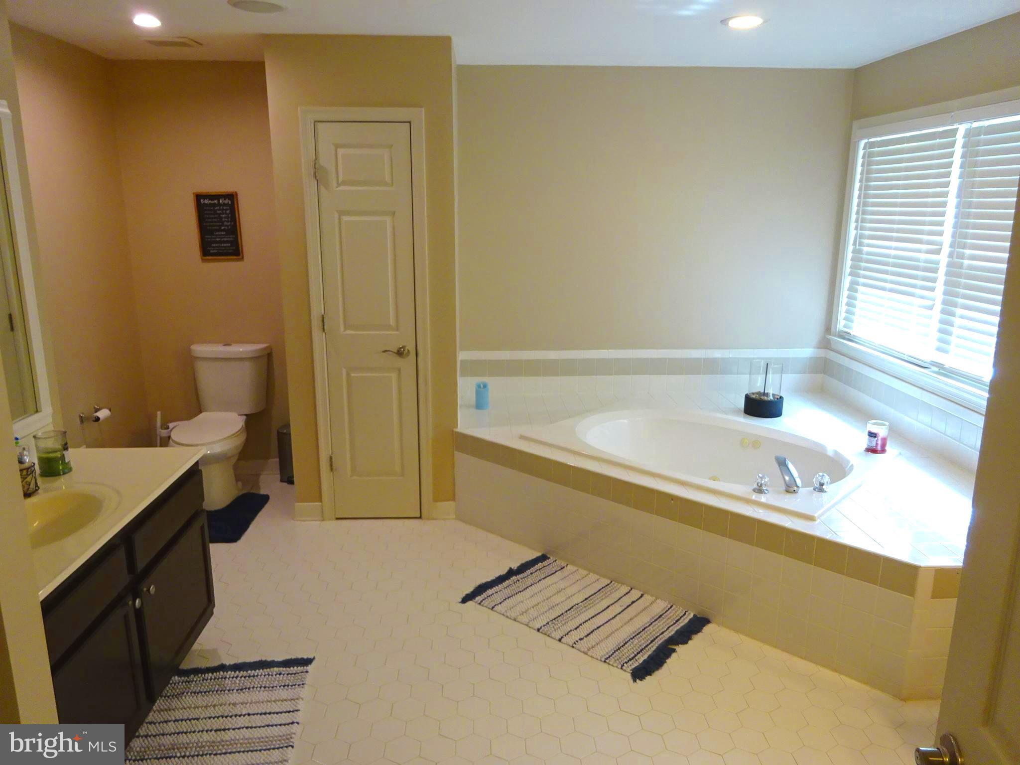 HUNTERS RIDGE - Residential