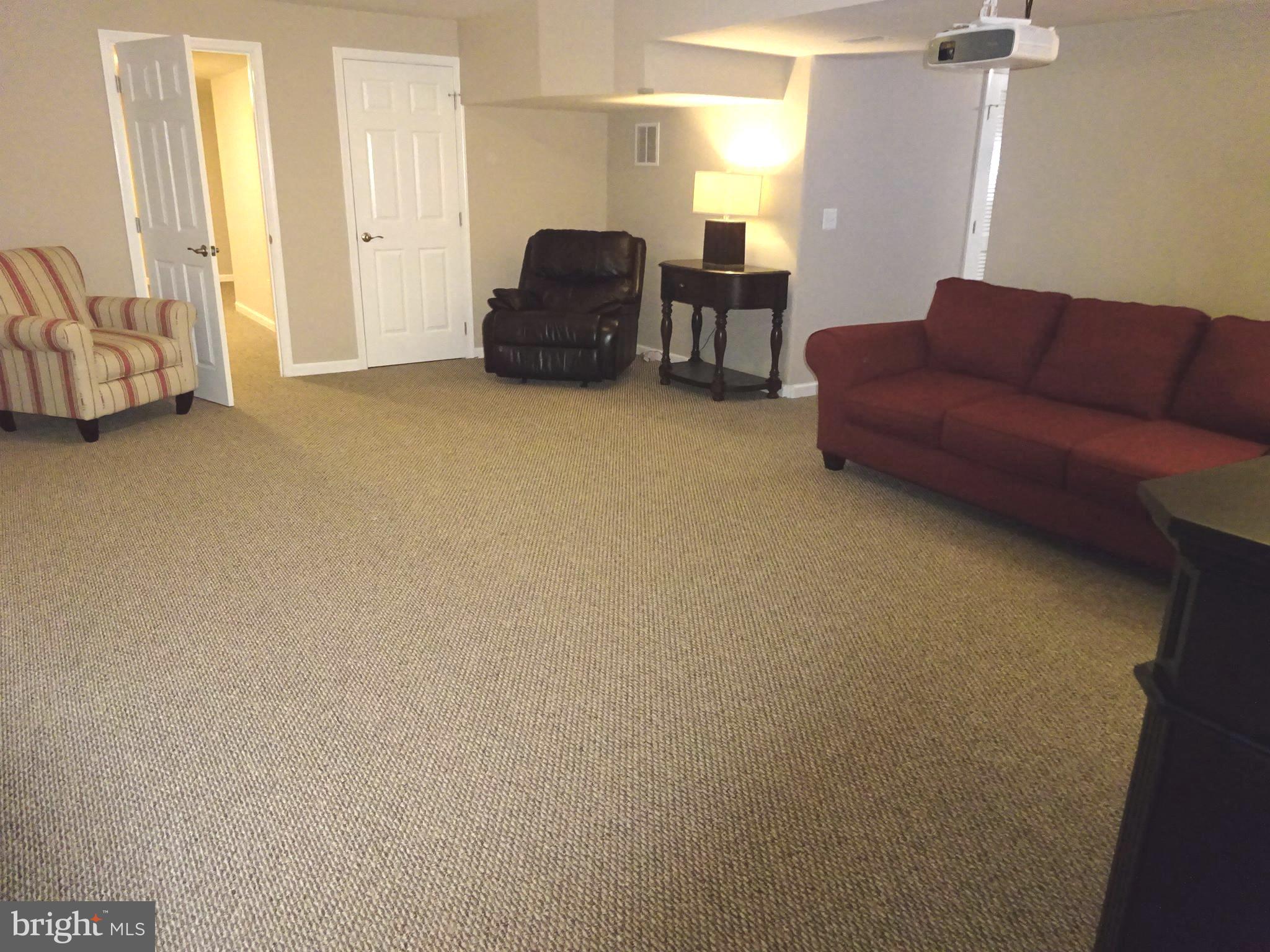 HUNTERS RIDGE - Residential