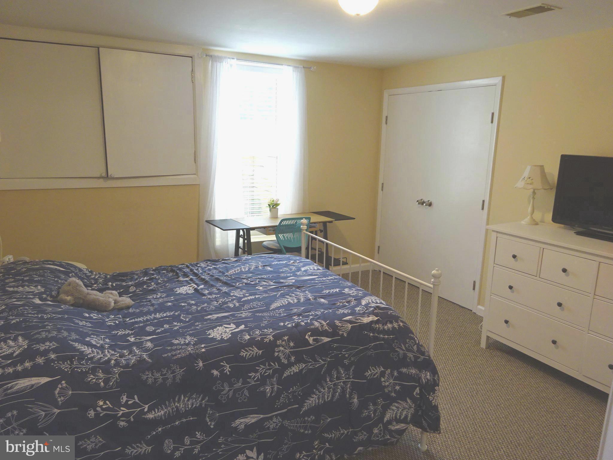 HUNTERS RIDGE - Residential