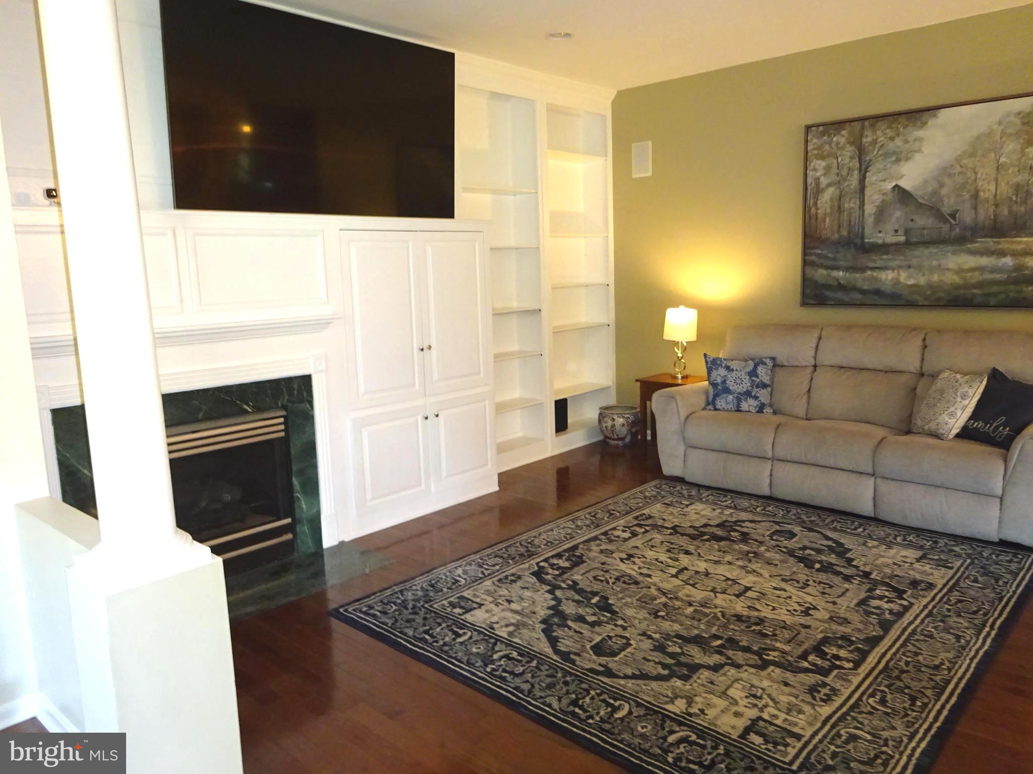 HUNTERS RIDGE - Residential