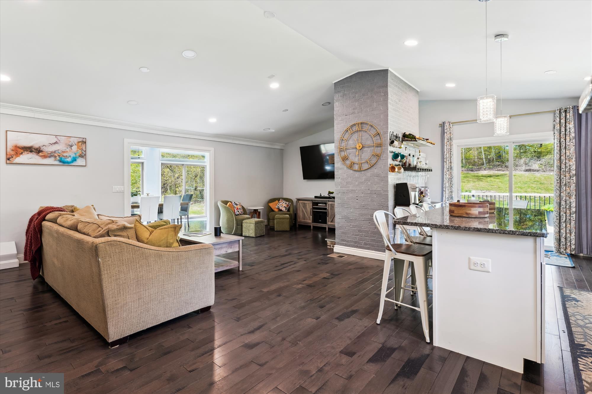 ANGELICA - Residential