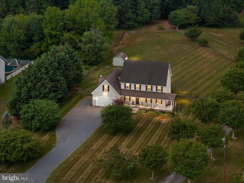 Photo of 913 Clark Corners Road, CENTREVILLE, MD 21617 (MLS # MDQA2017320)