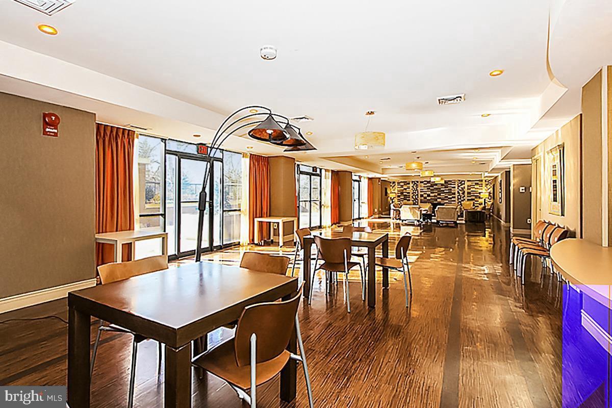 FRIENDSHIP HEIGHTS - Residential