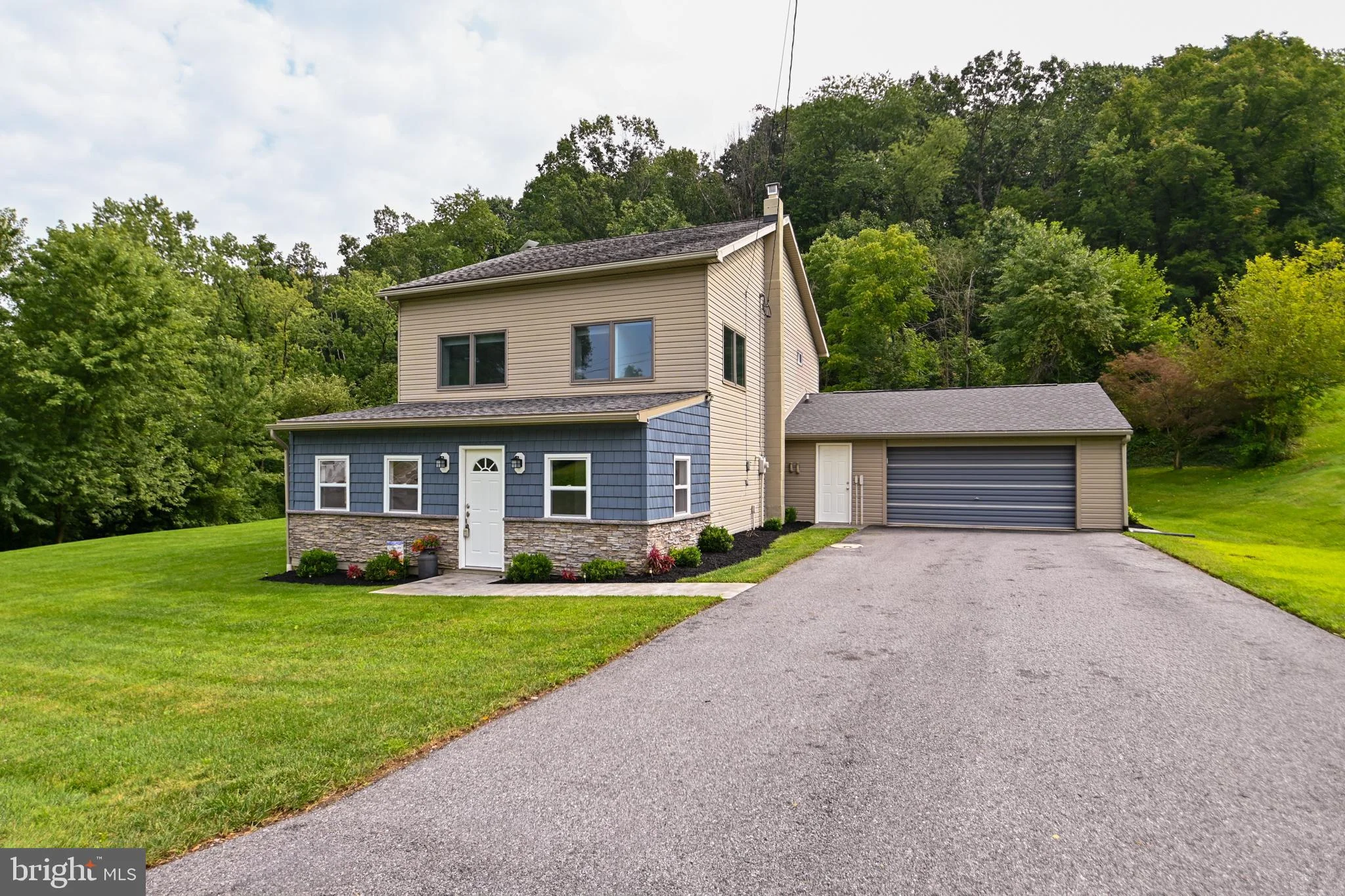 1734 Hametown Road, Glen Rock, PA, 17327