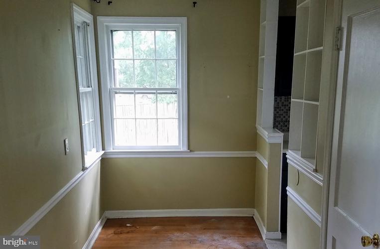 OAK SPRING - Residential