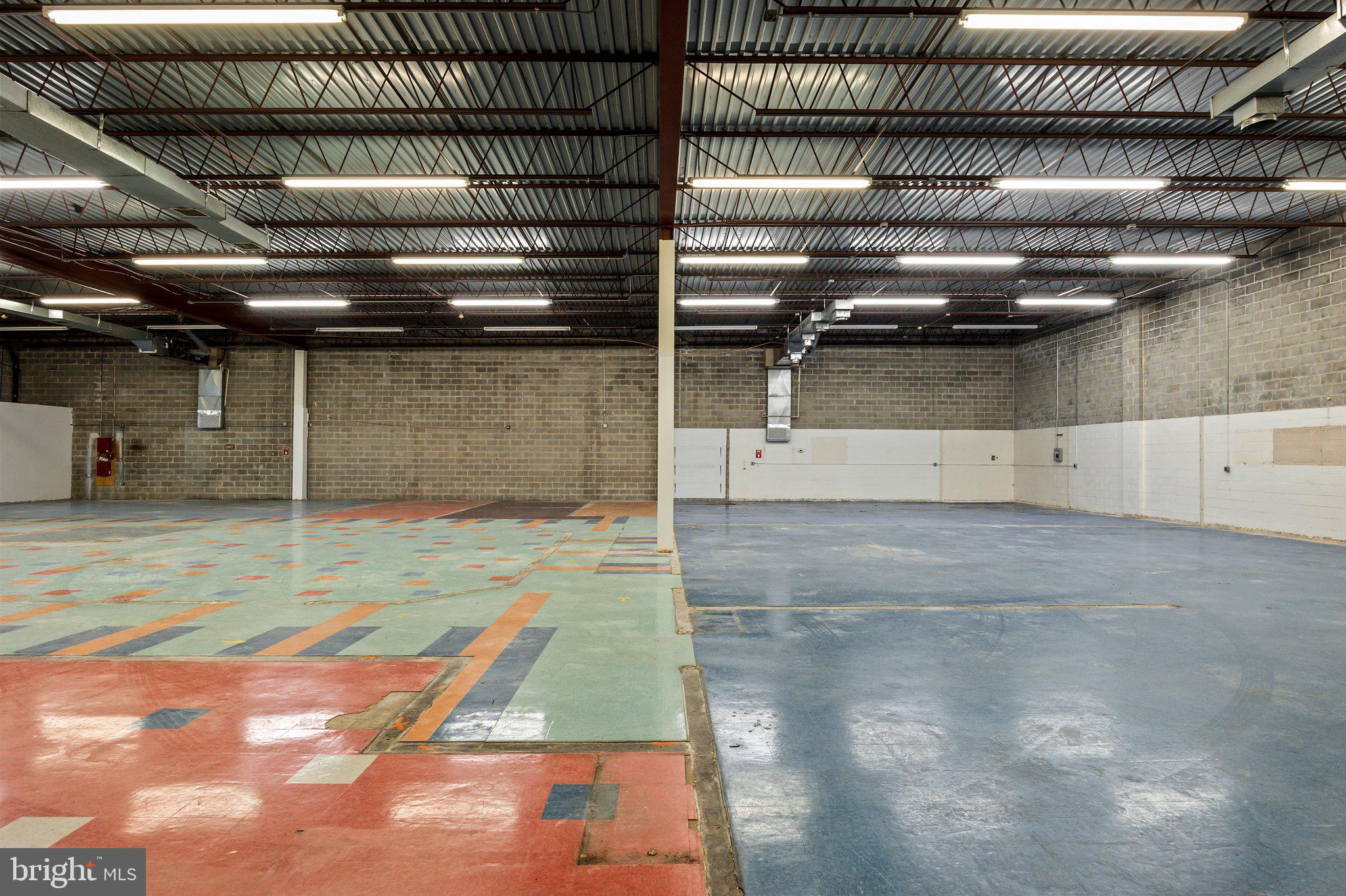 TORRESDALE - Commercial Sale