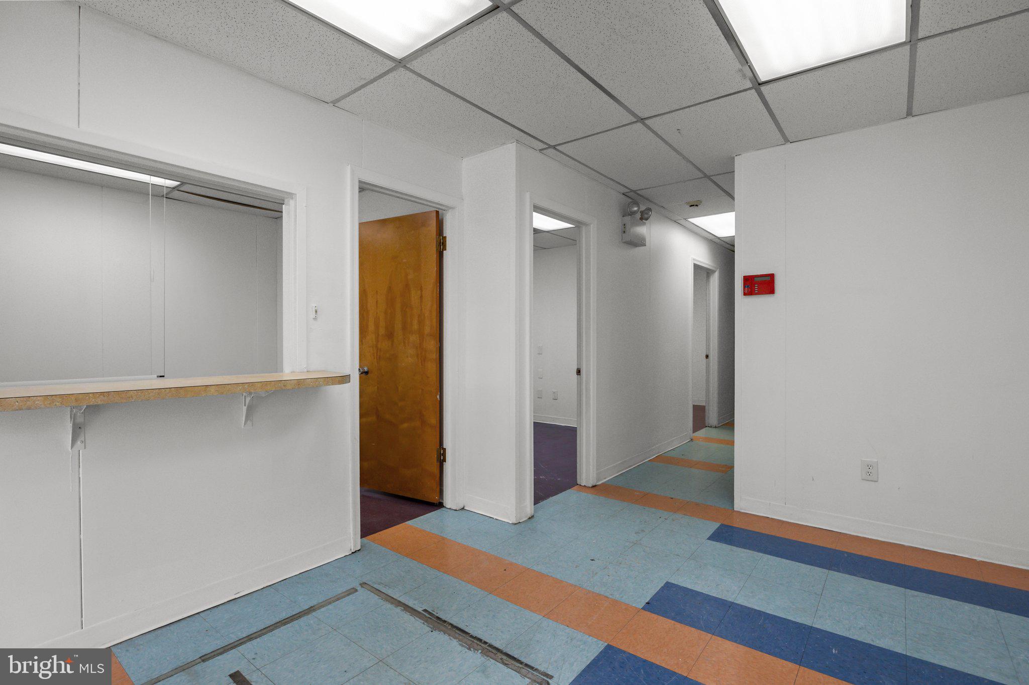 TORRESDALE - Commercial Sale