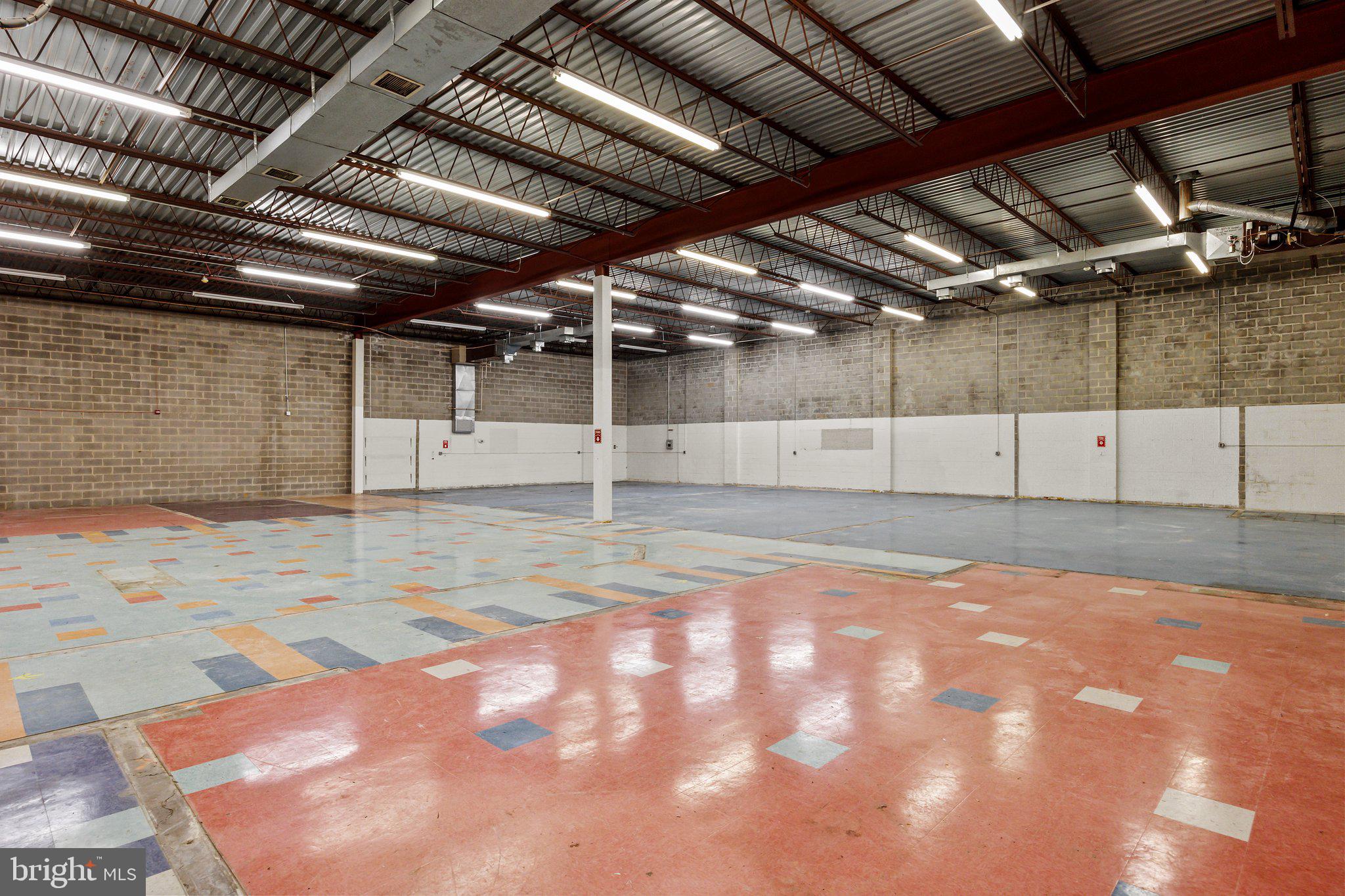 TORRESDALE - Commercial Sale