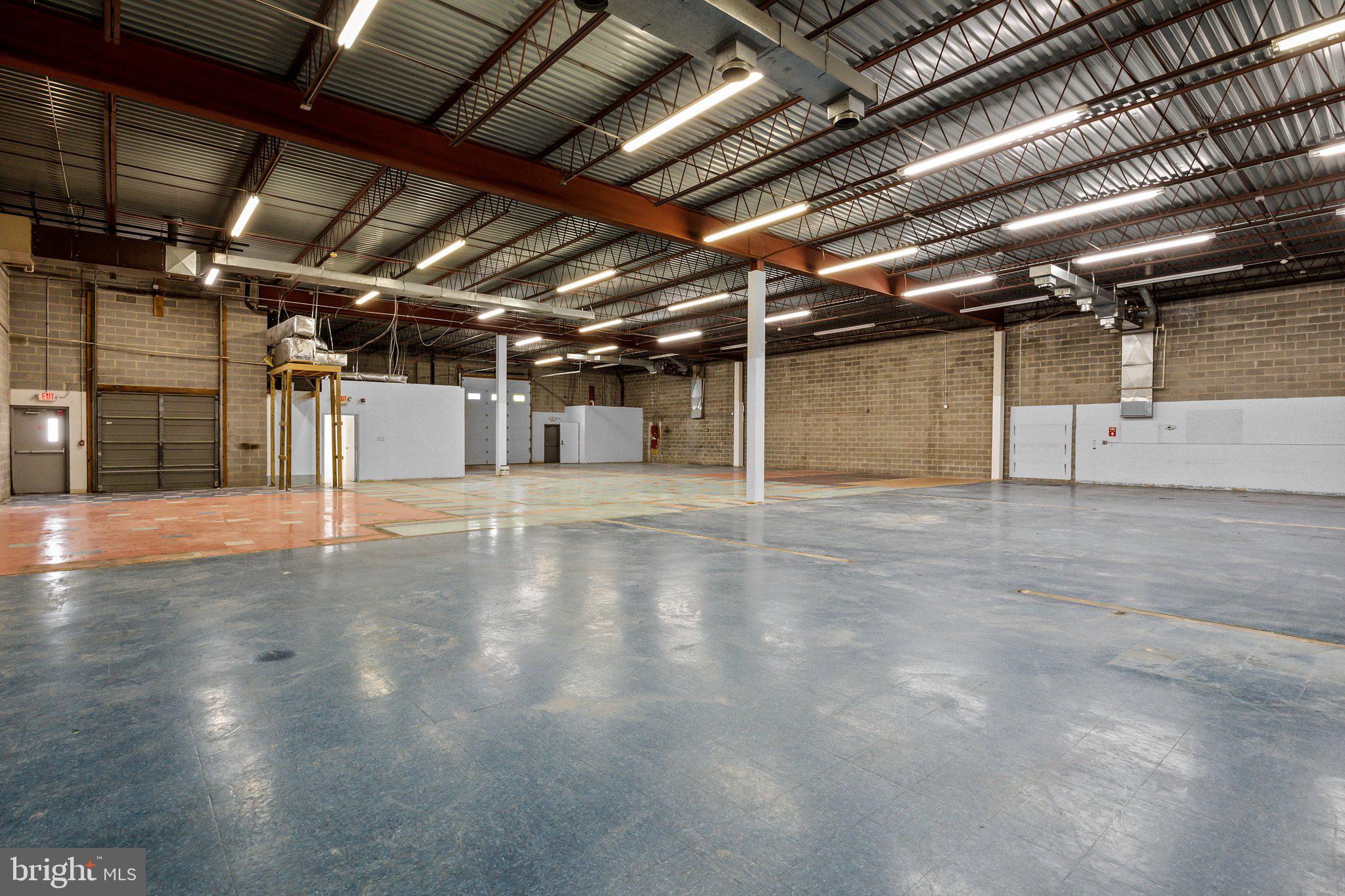 TORRESDALE - Commercial Sale